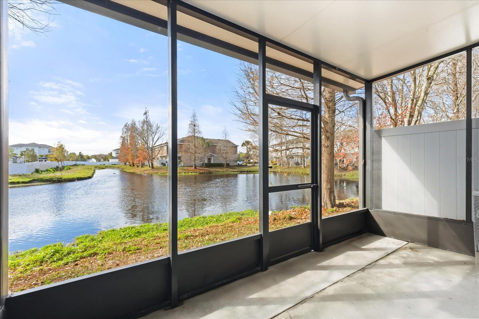 4909 WHITE SANDERLING CT