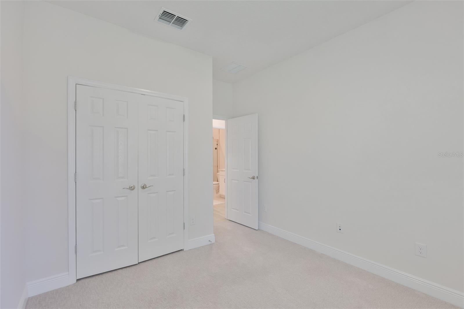 13908 KINGFISHER GLEN DR