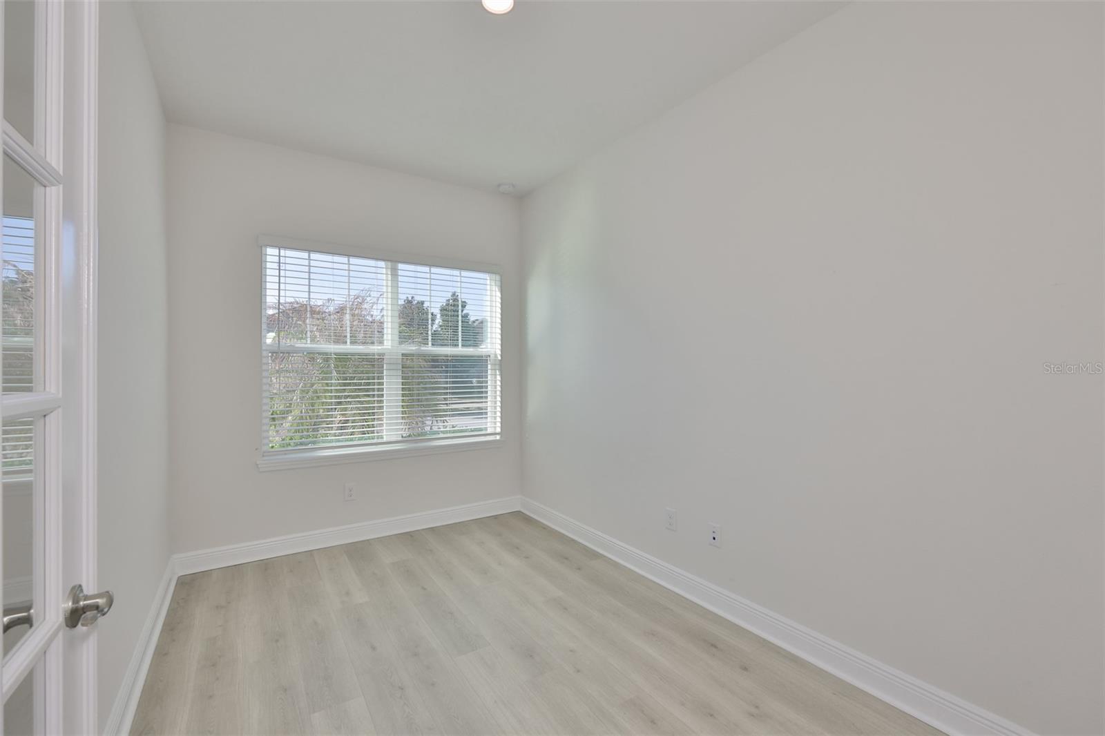 13908 KINGFISHER GLEN DR