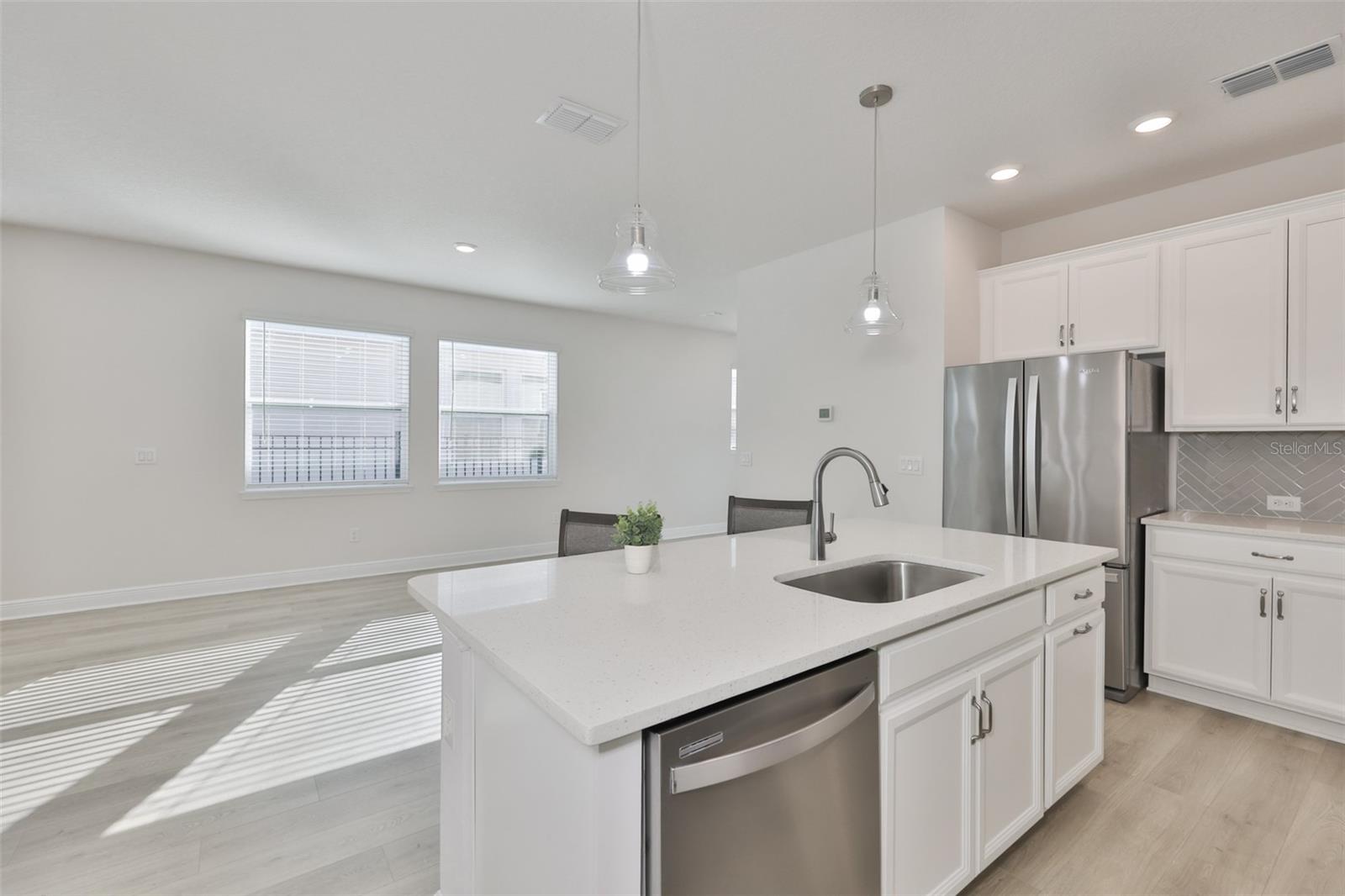 13908 KINGFISHER GLEN DR