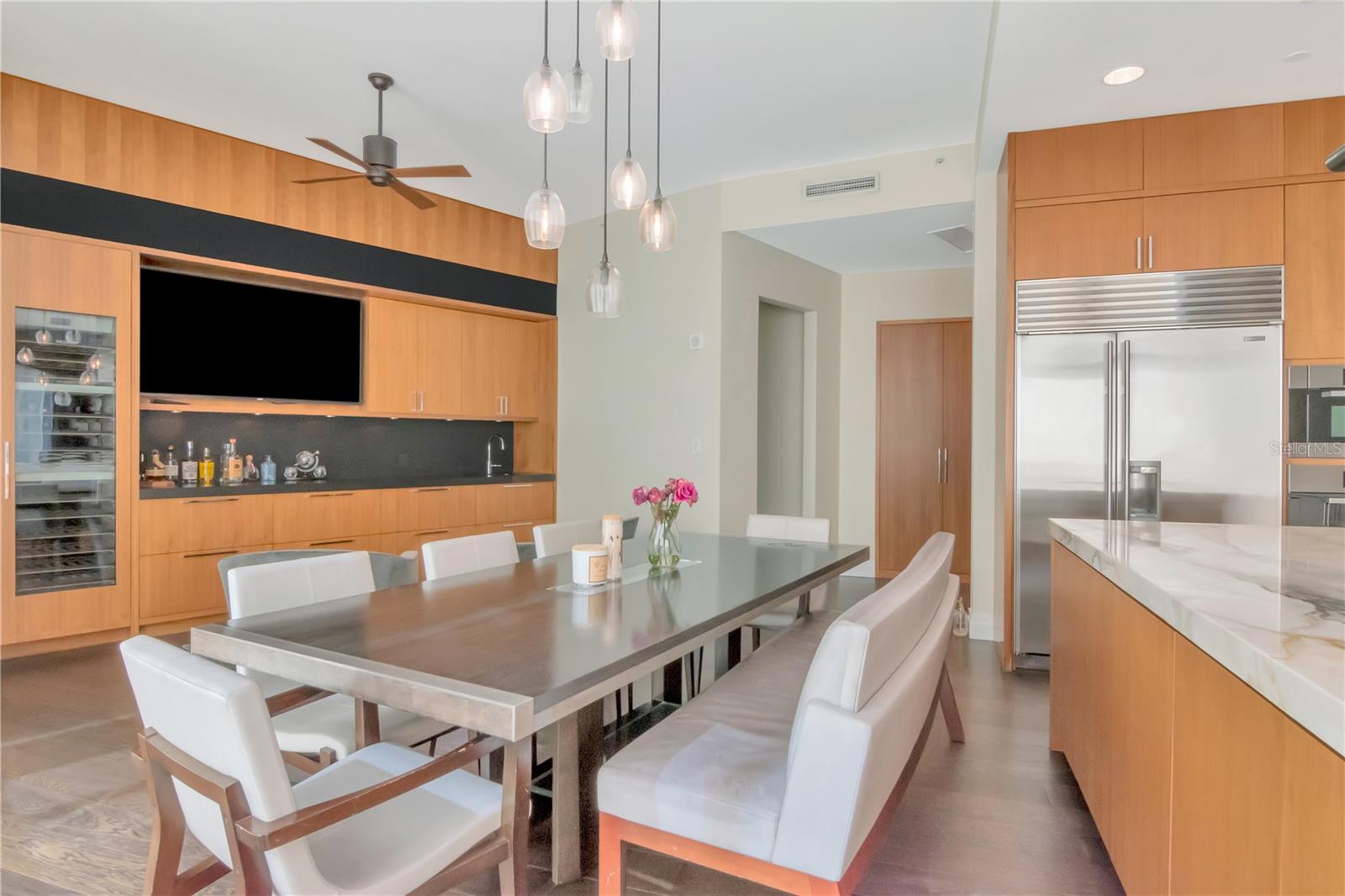 450 KNIGHTS RUN AVE #2102