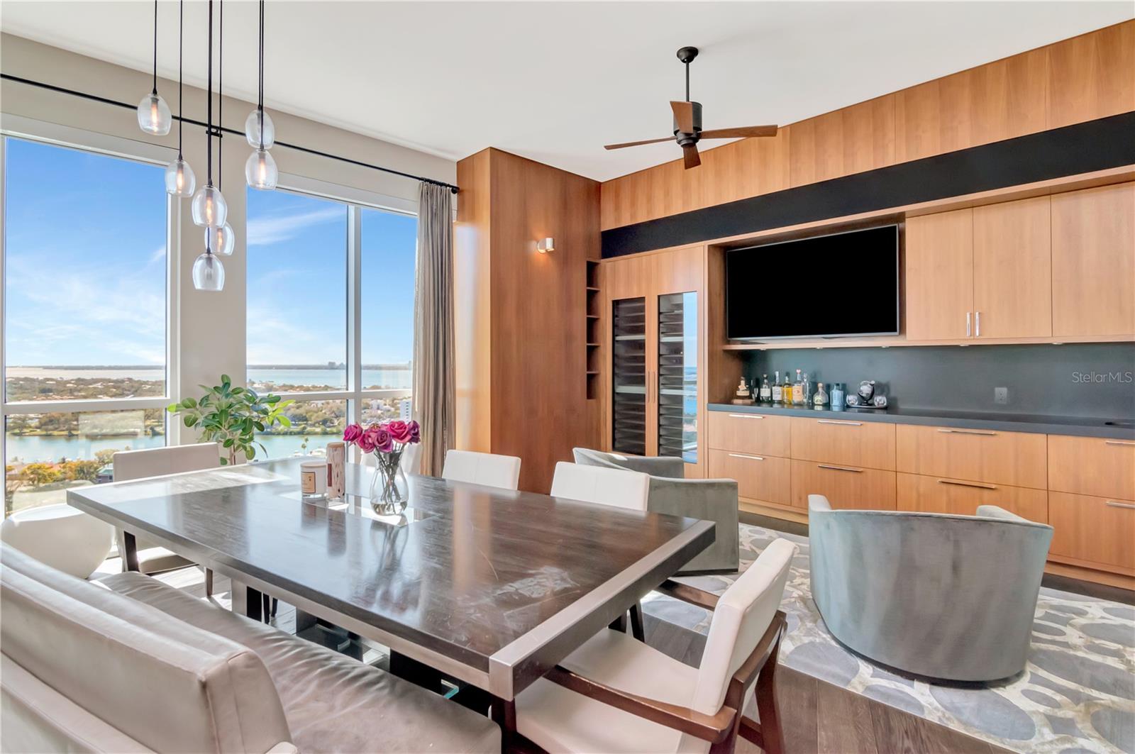 450 KNIGHTS RUN AVE #2102