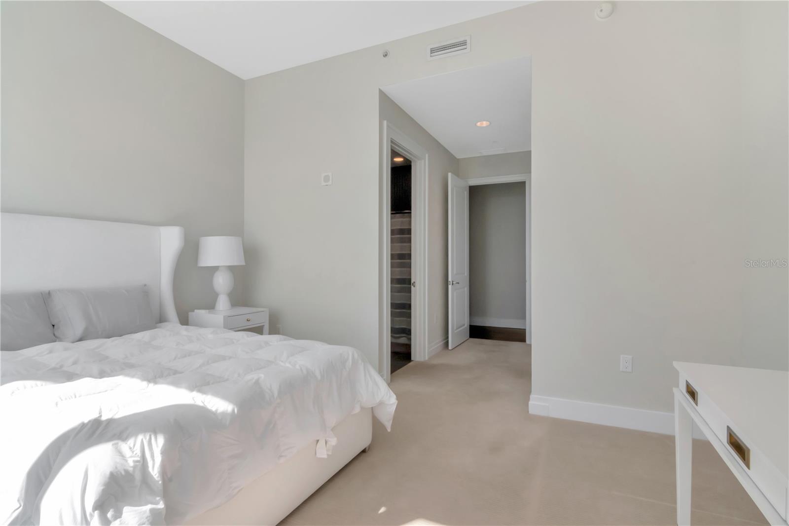 450 KNIGHTS RUN AVE #2102