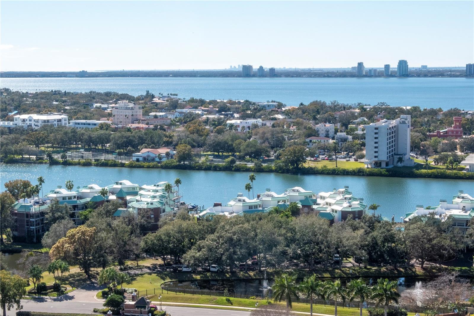 450 KNIGHTS RUN AVE #2102