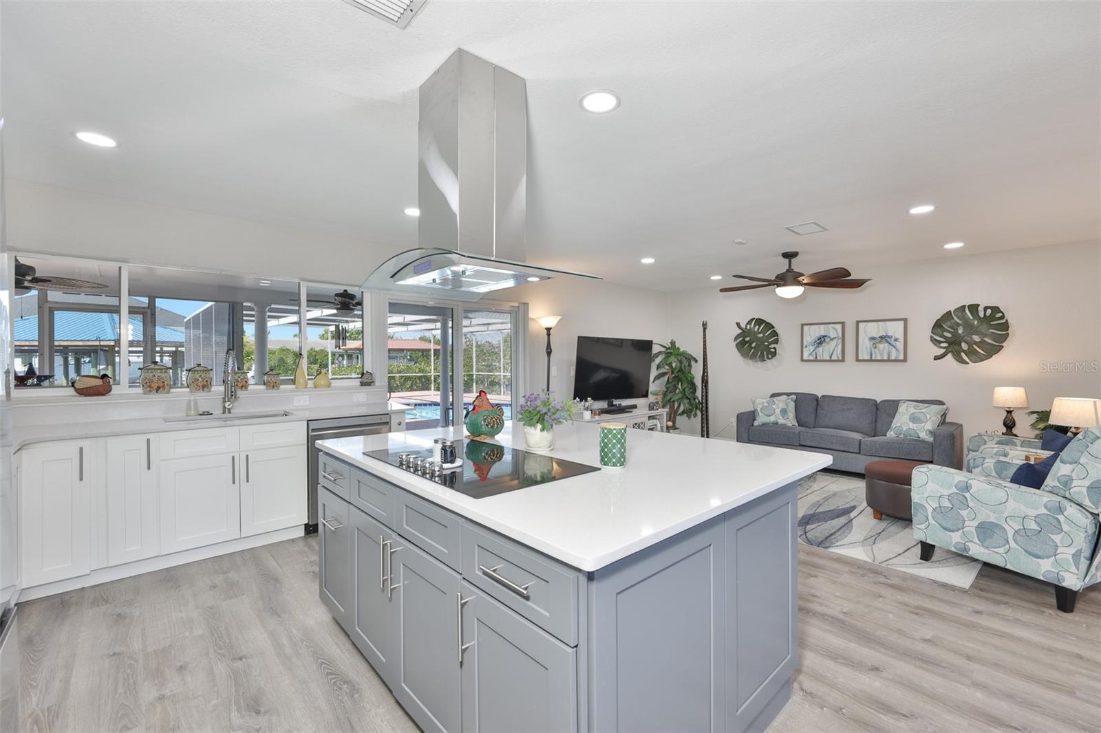 6518 SENEGAL PALM WAY