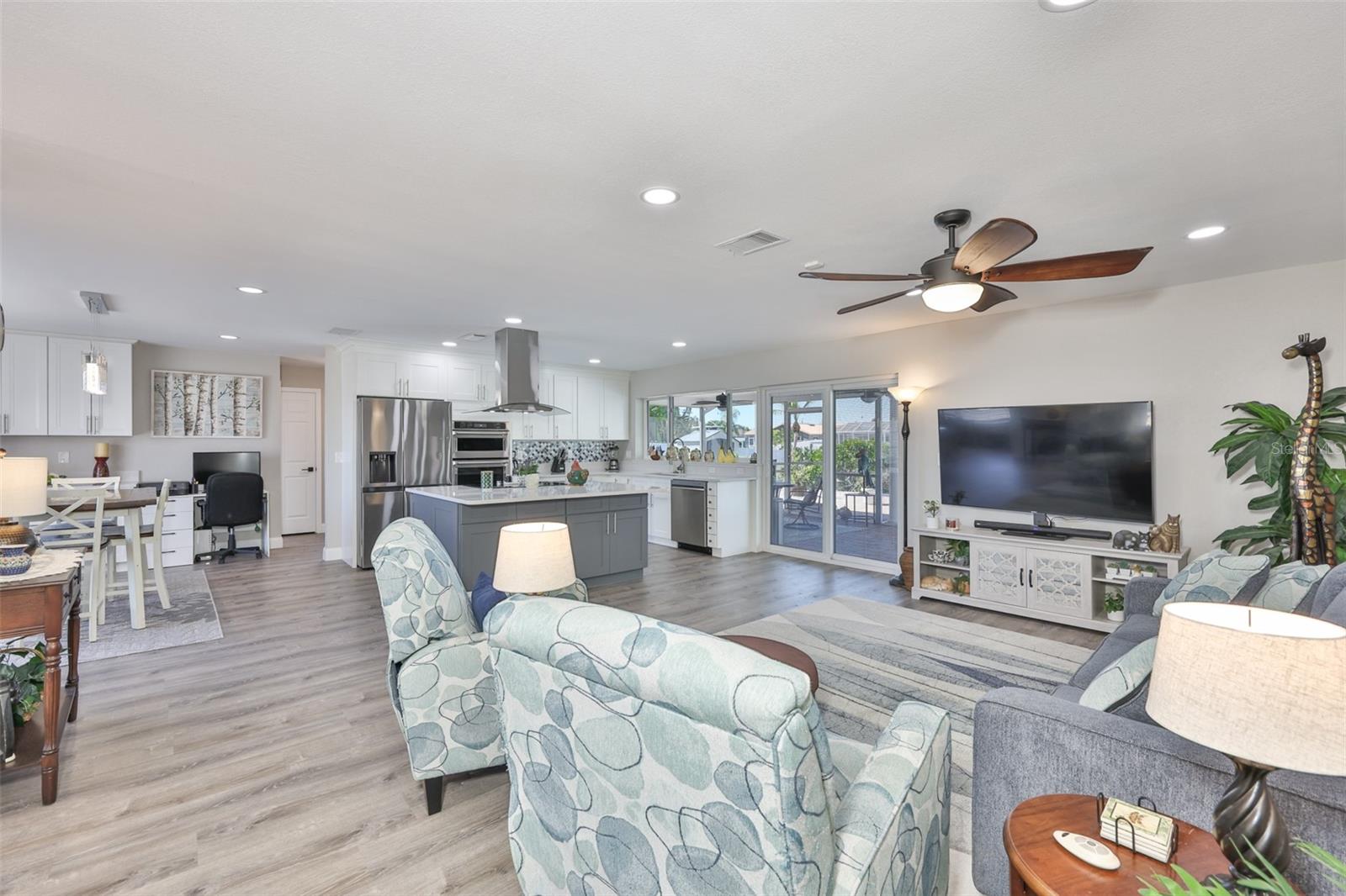 6518 SENEGAL PALM WAY