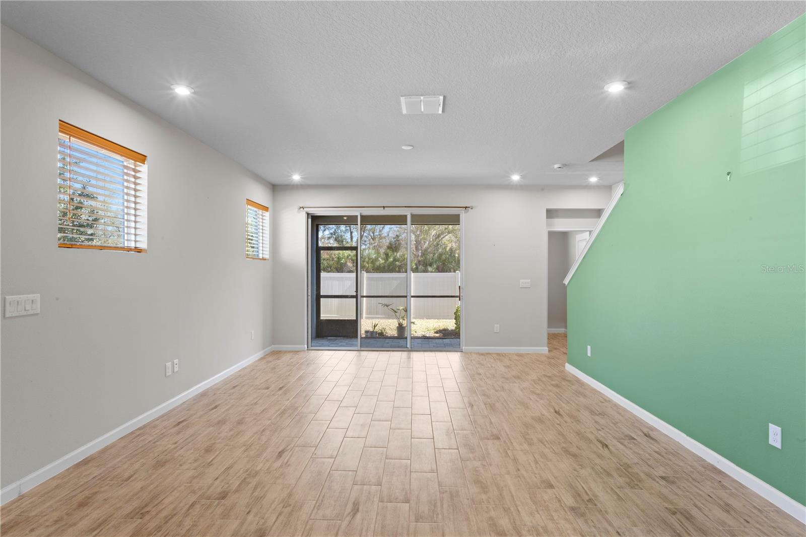 8519 PRIMROSE WILLOW PL