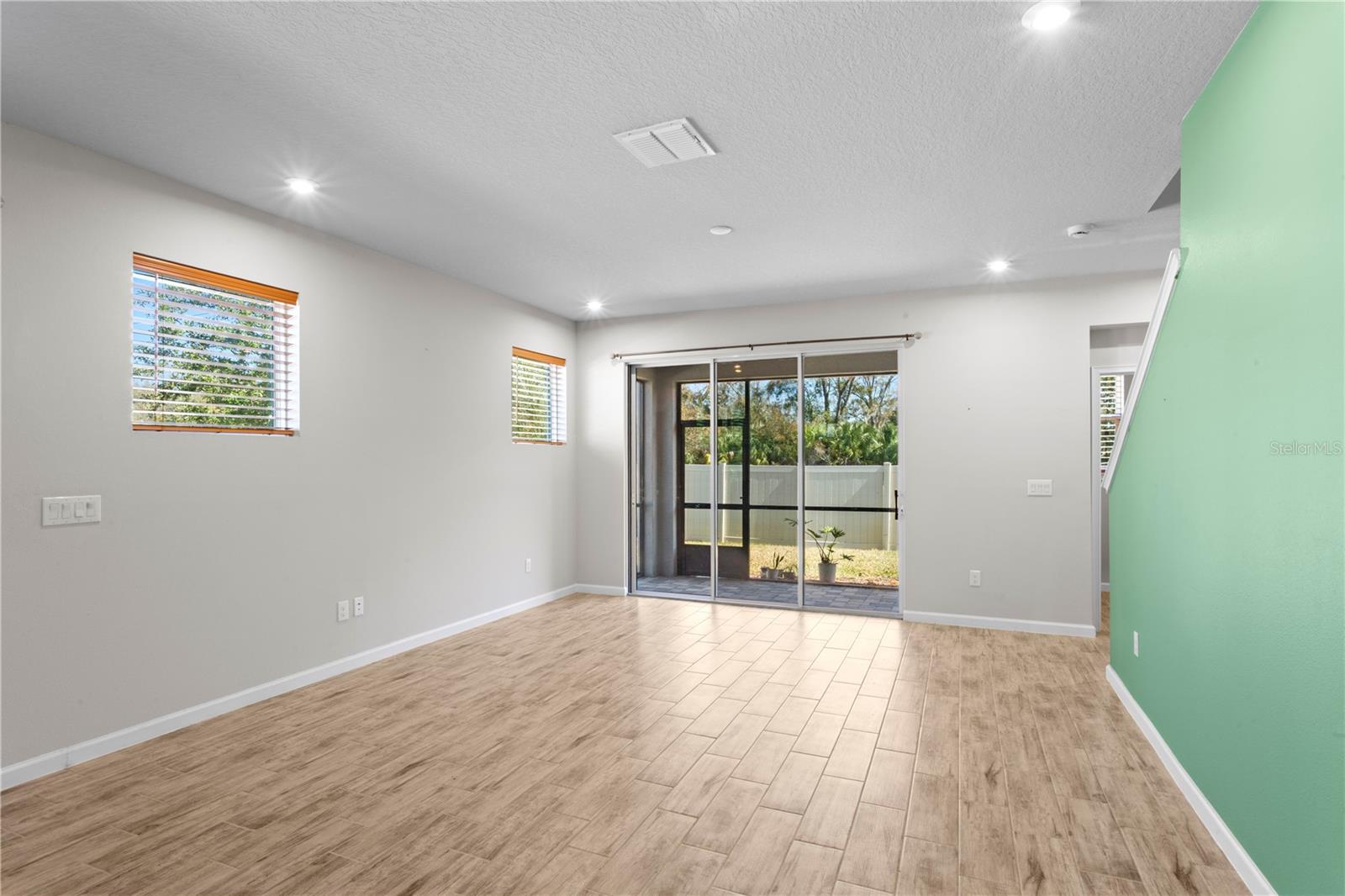 8519 PRIMROSE WILLOW PL