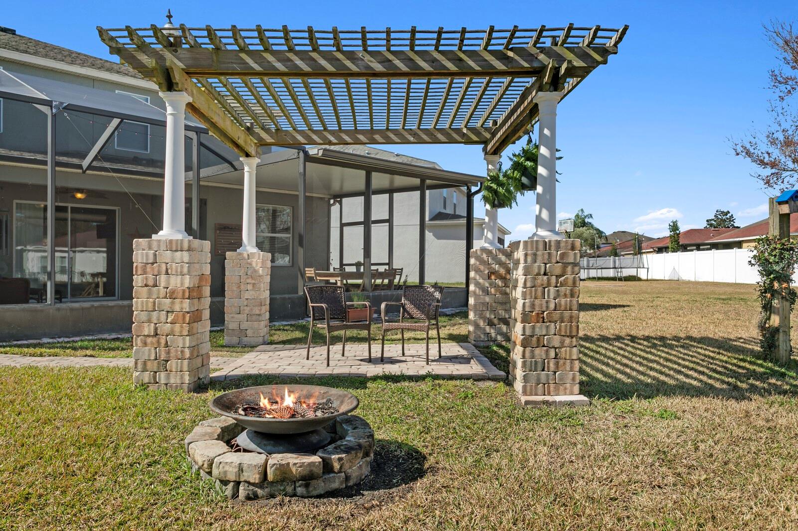 2839 MAPLE BROOK LOOP