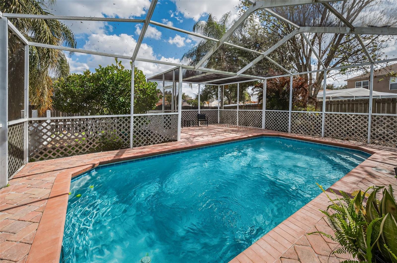 24809 HYDE PARK BLVD