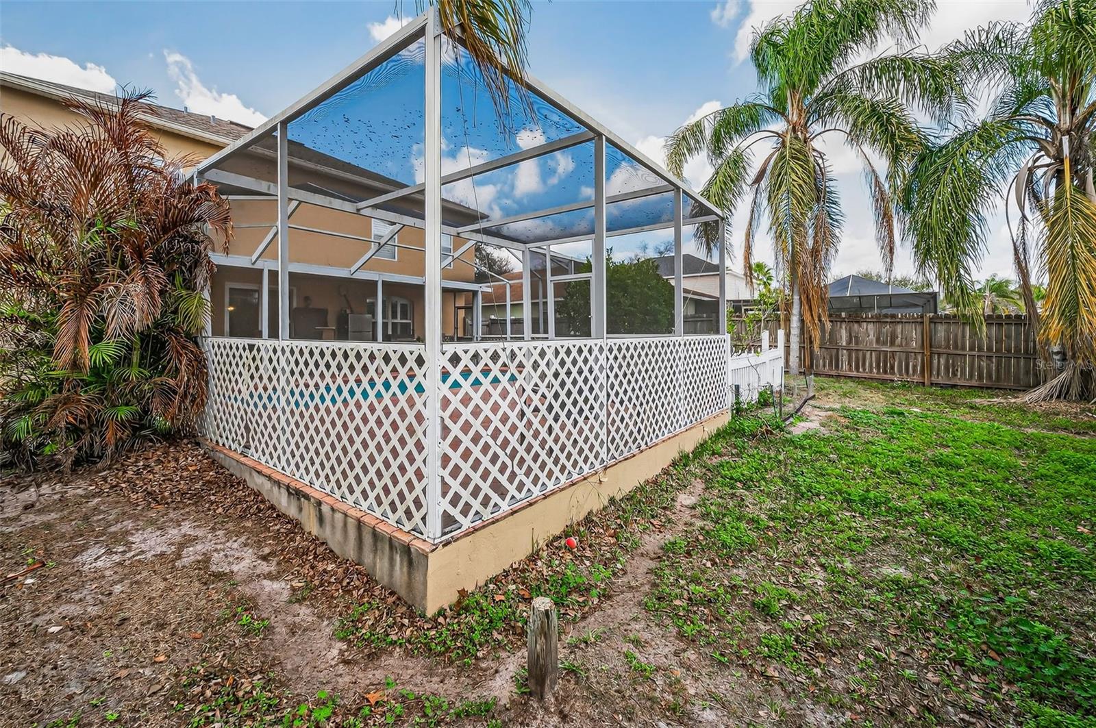 24809 HYDE PARK BLVD