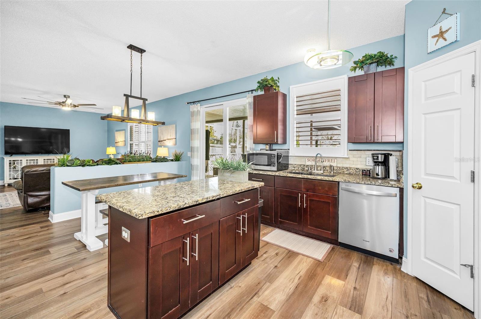 24809 HYDE PARK BLVD