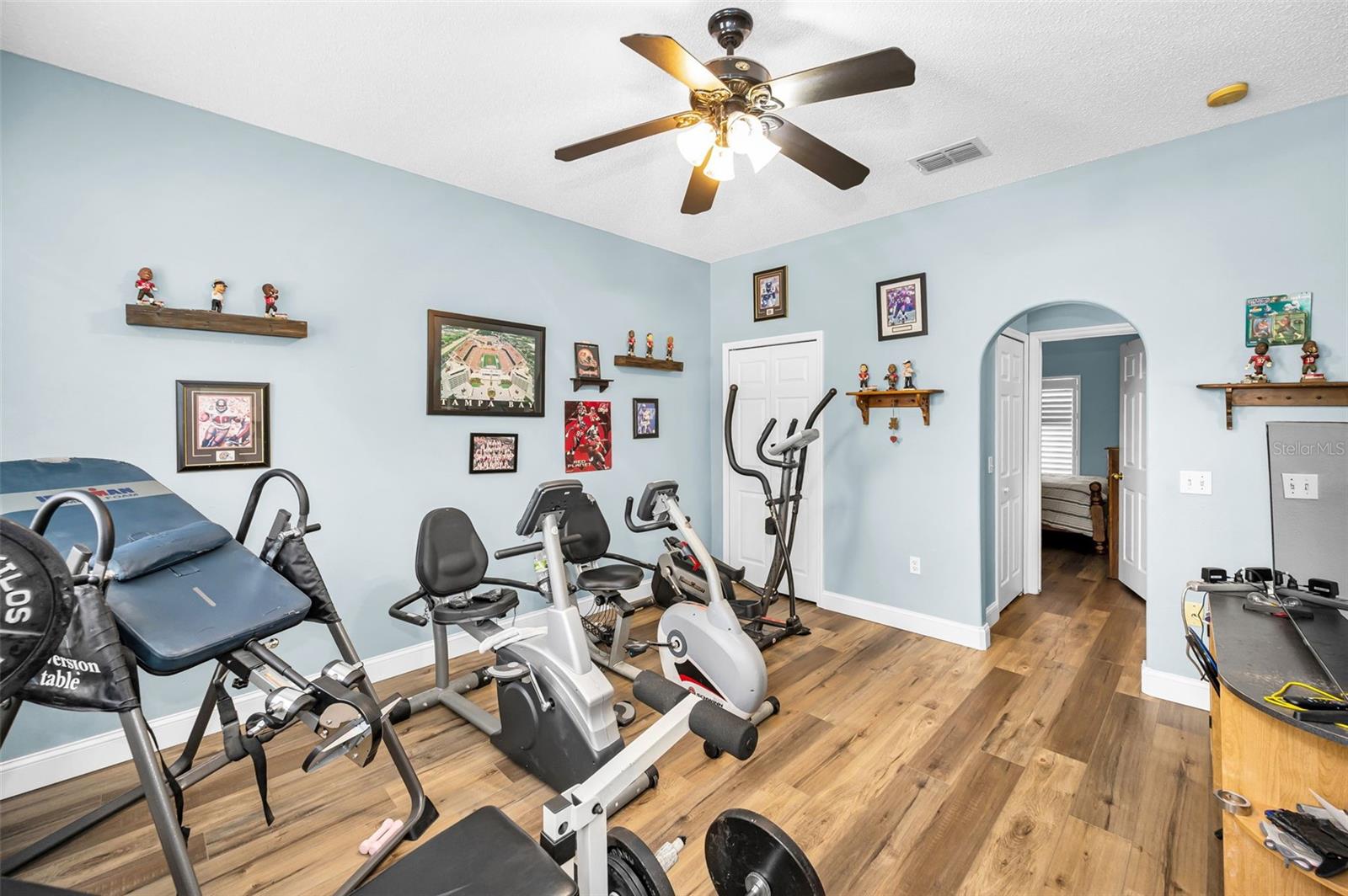 24809 HYDE PARK BLVD