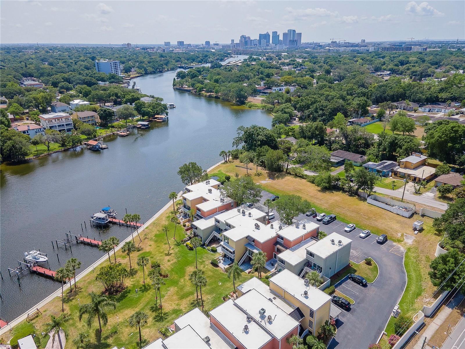 2424 W TAMPA BAY BLVD #F103