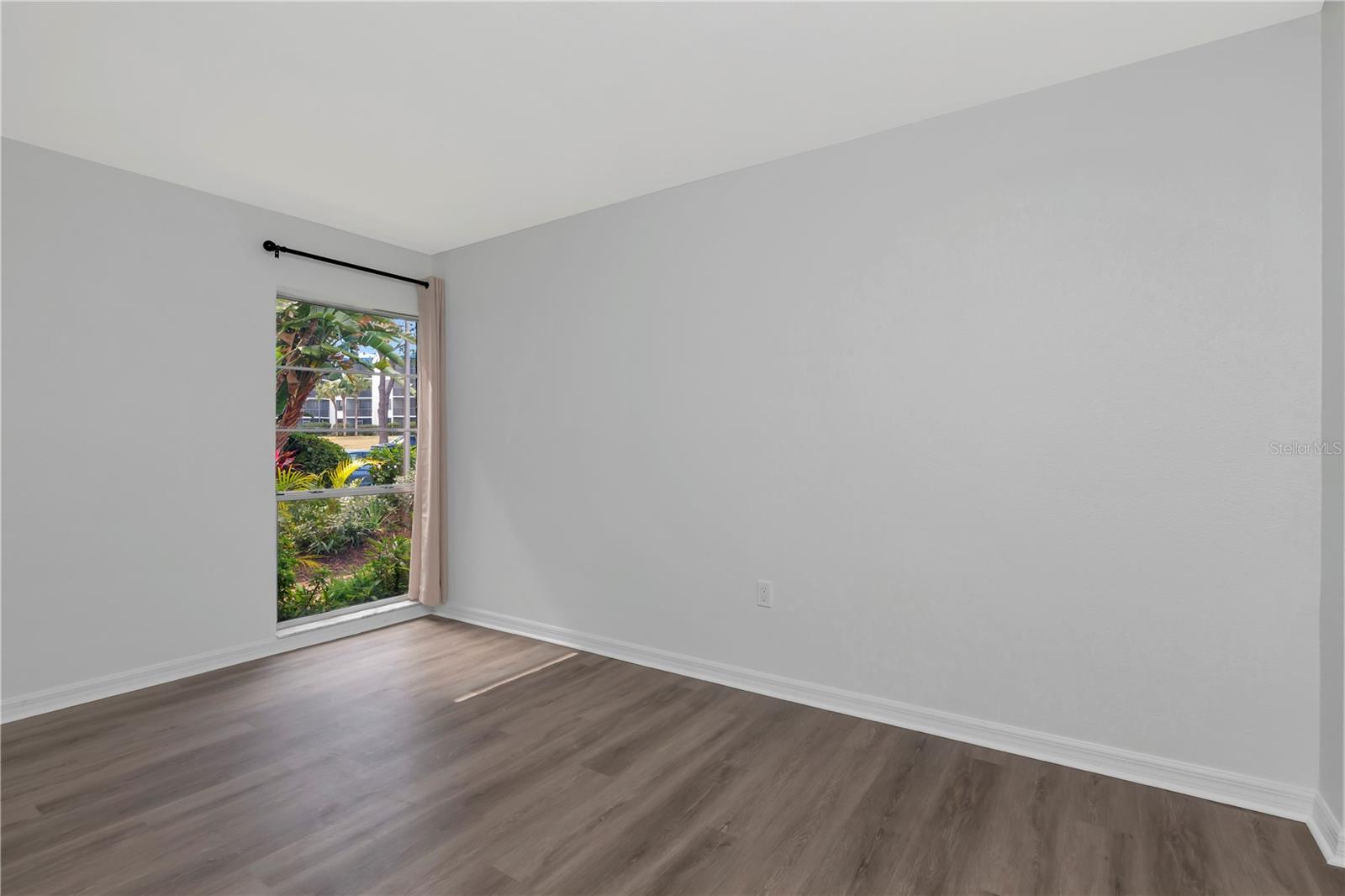 2424 W TAMPA BAY BLVD #F103