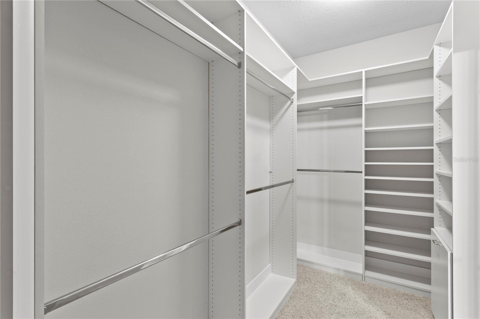 3205 MAJESTIC VIEW DR