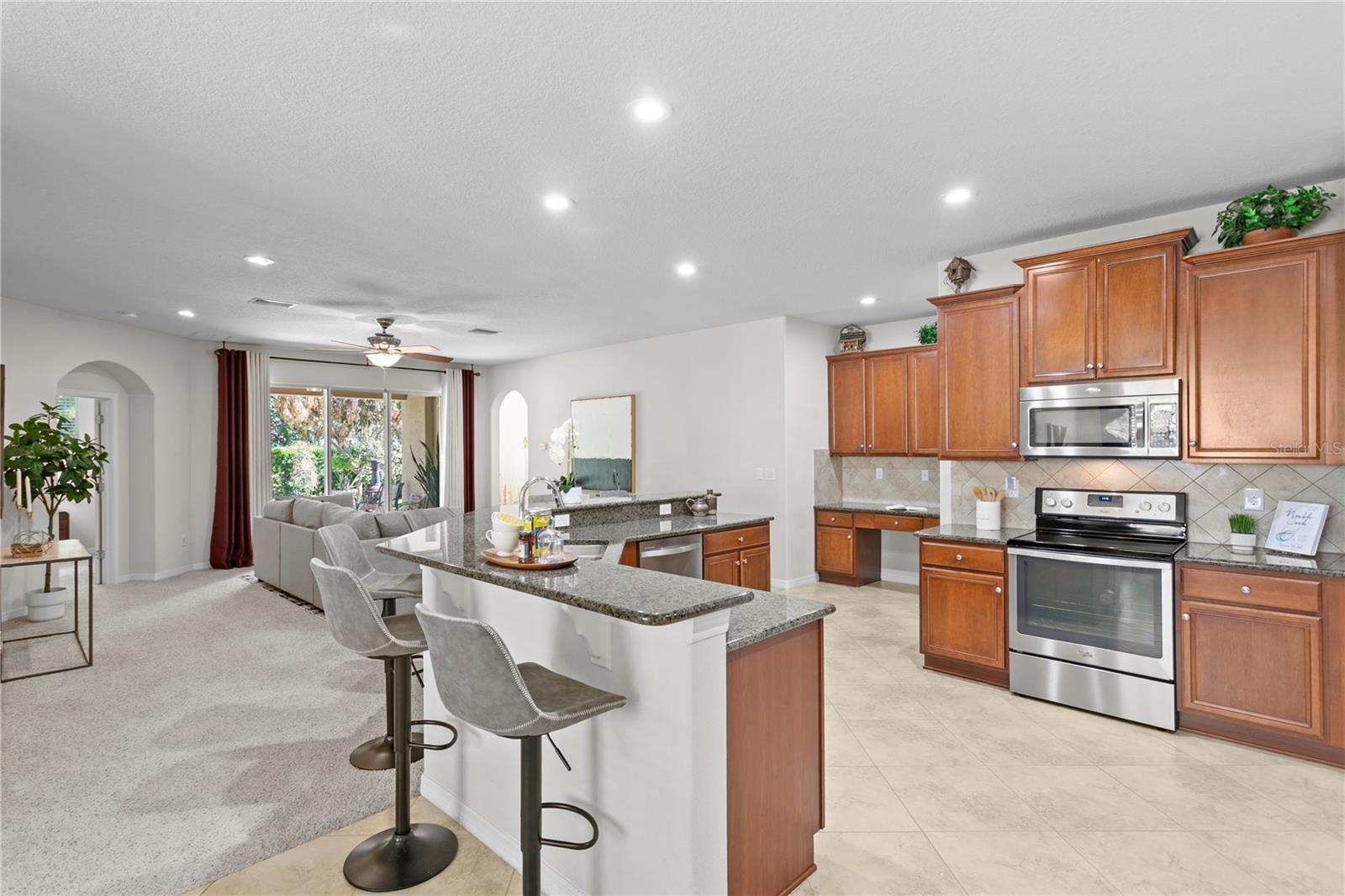 3205 MAJESTIC VIEW DR