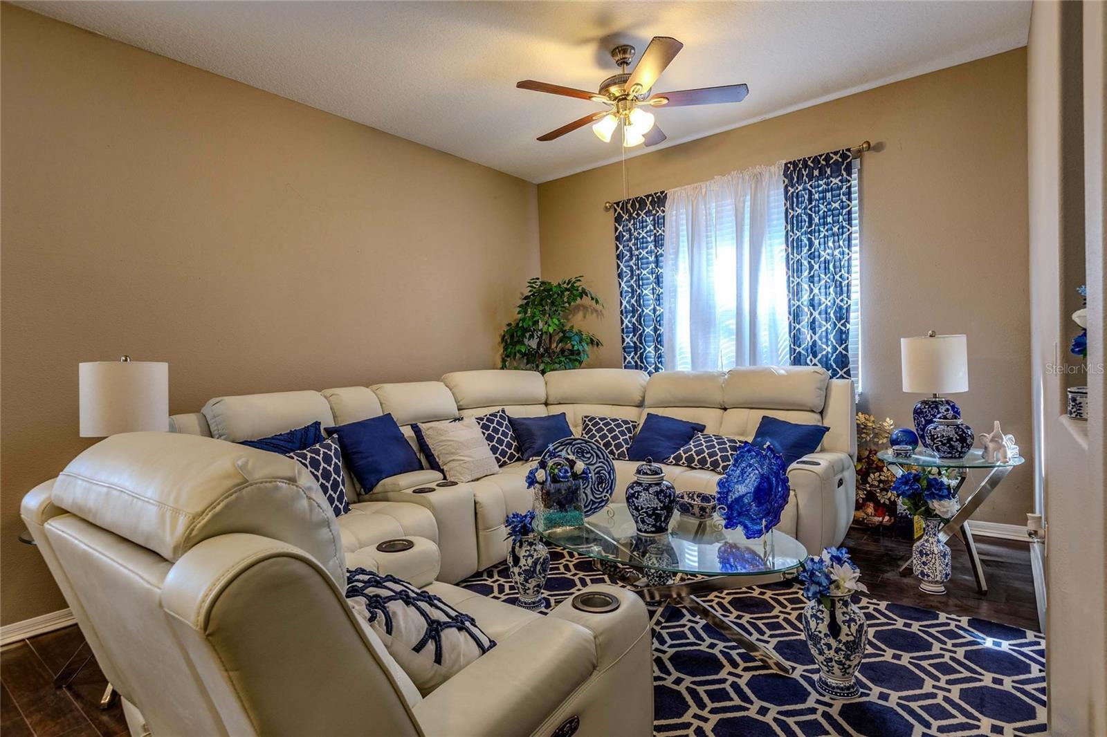 6803 GUILFORD CREST DR