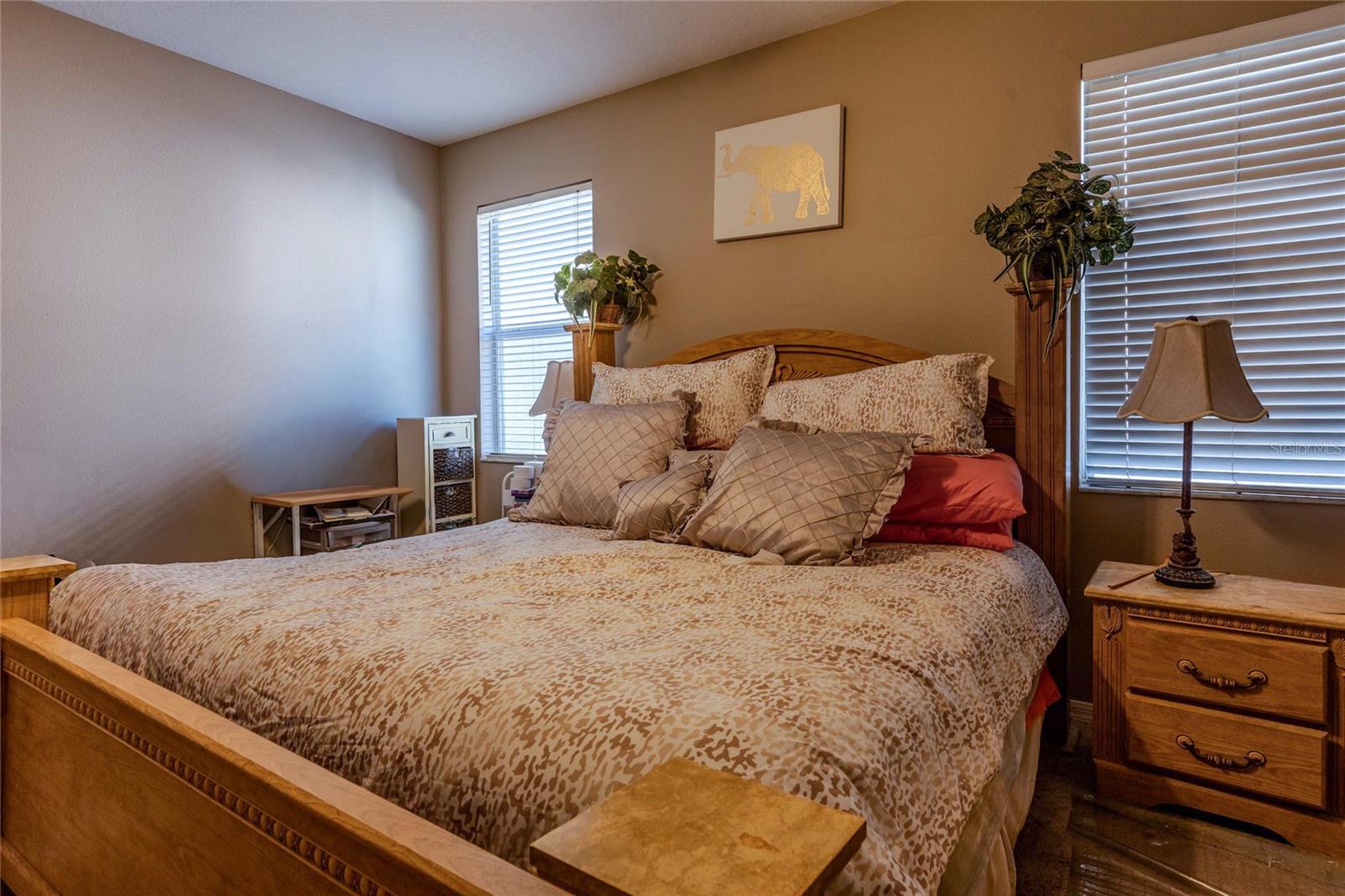 6803 GUILFORD CREST DR