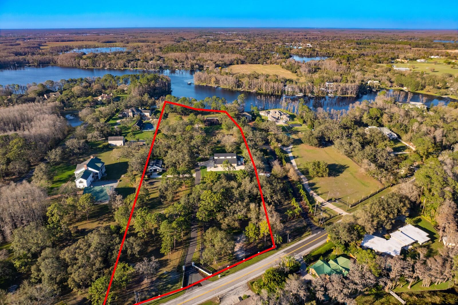 10101 TARPON SPRINGS RD