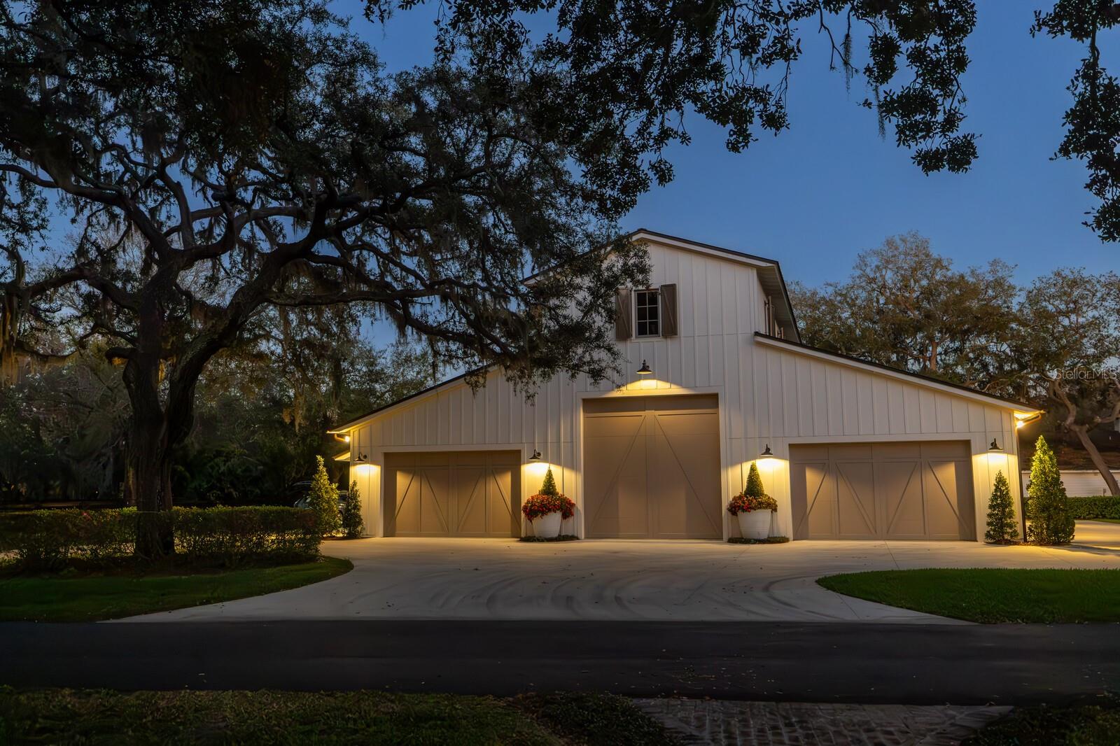 10101 TARPON SPRINGS RD