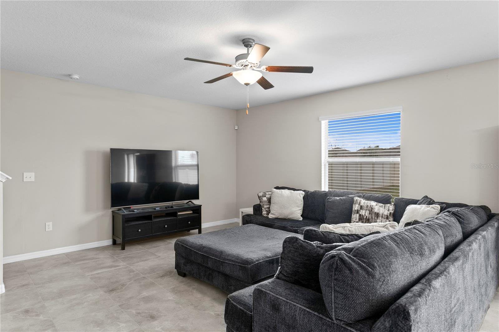7109 PARADISE ISLAND CT