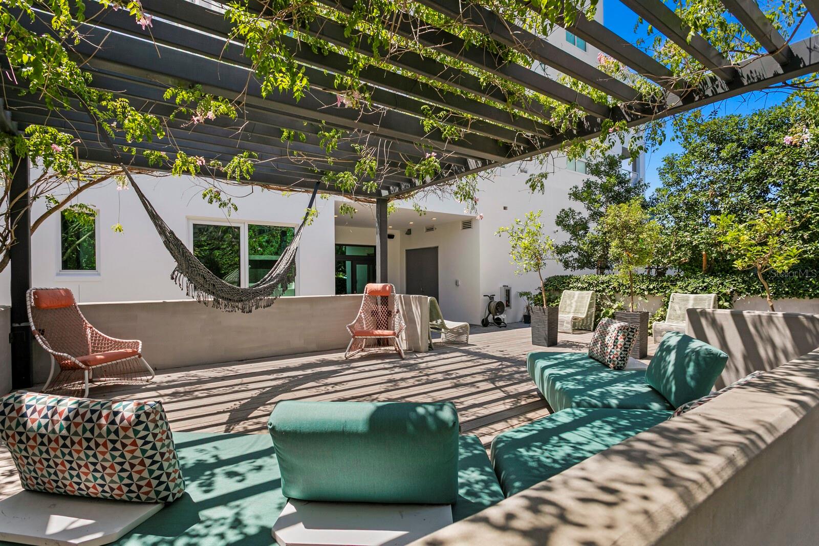 2619 BAYSHORE BLVD #200