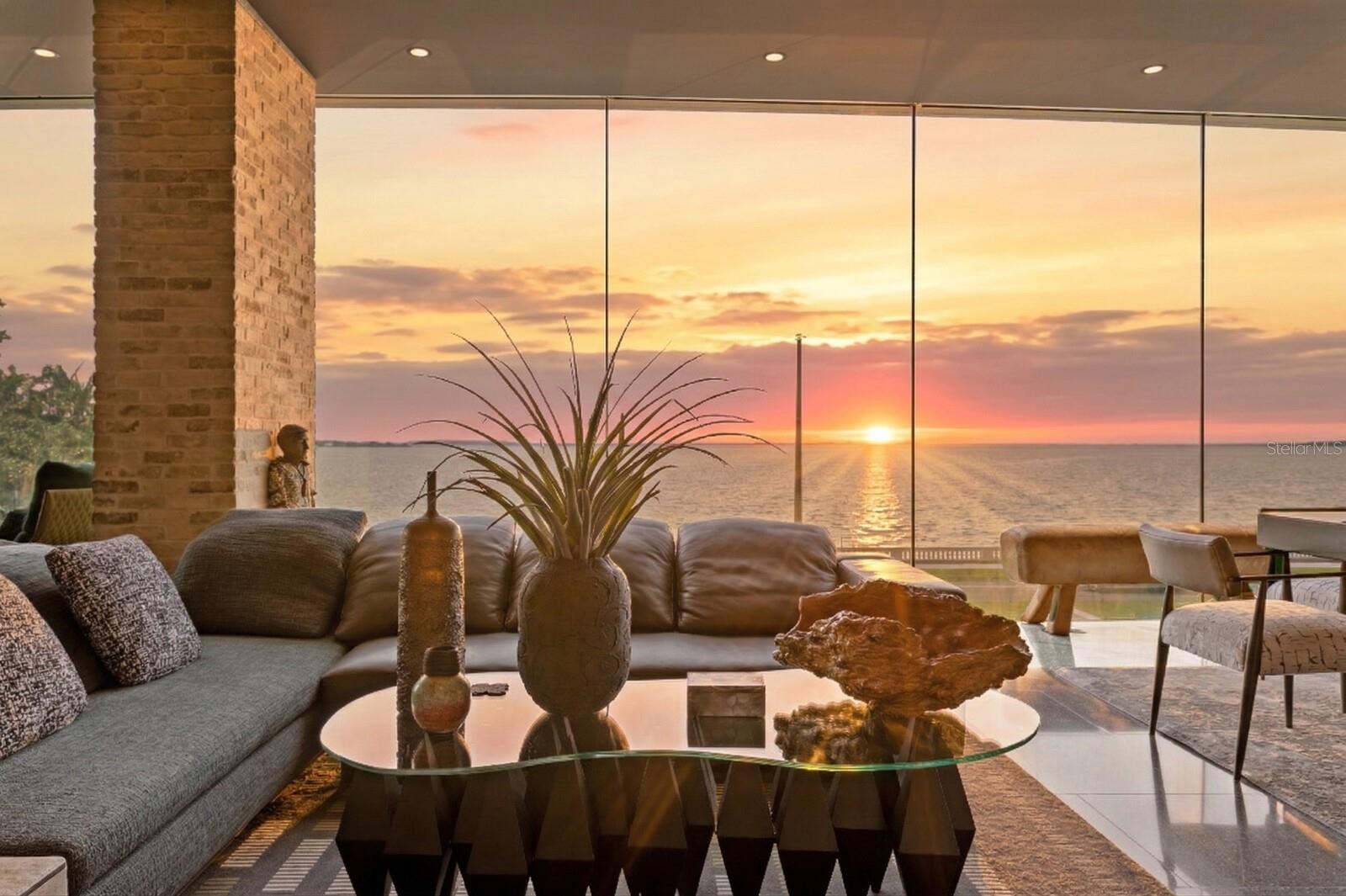 2619 BAYSHORE BLVD #200