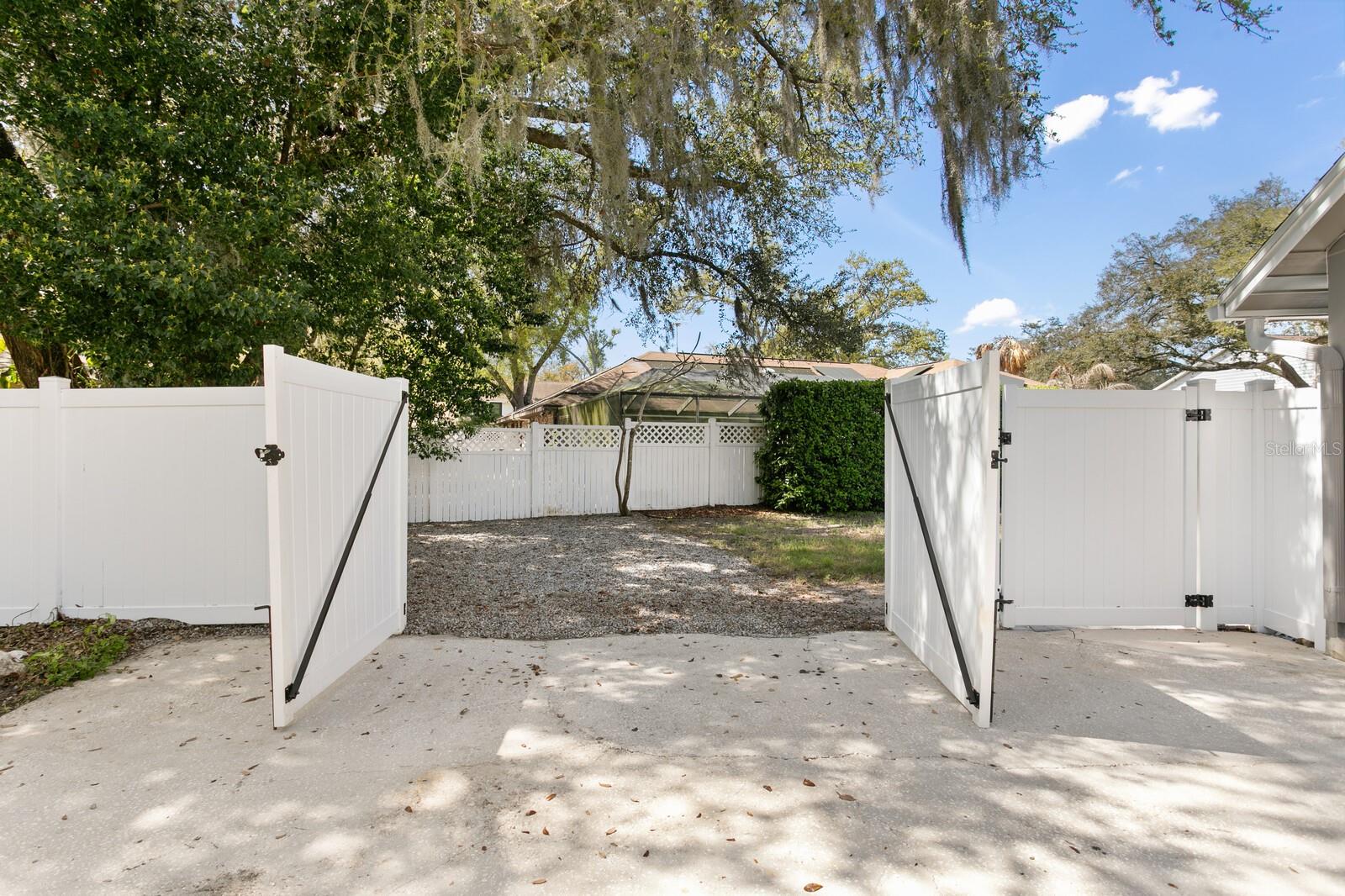 6404 JOSEPHINE ARBOR PL