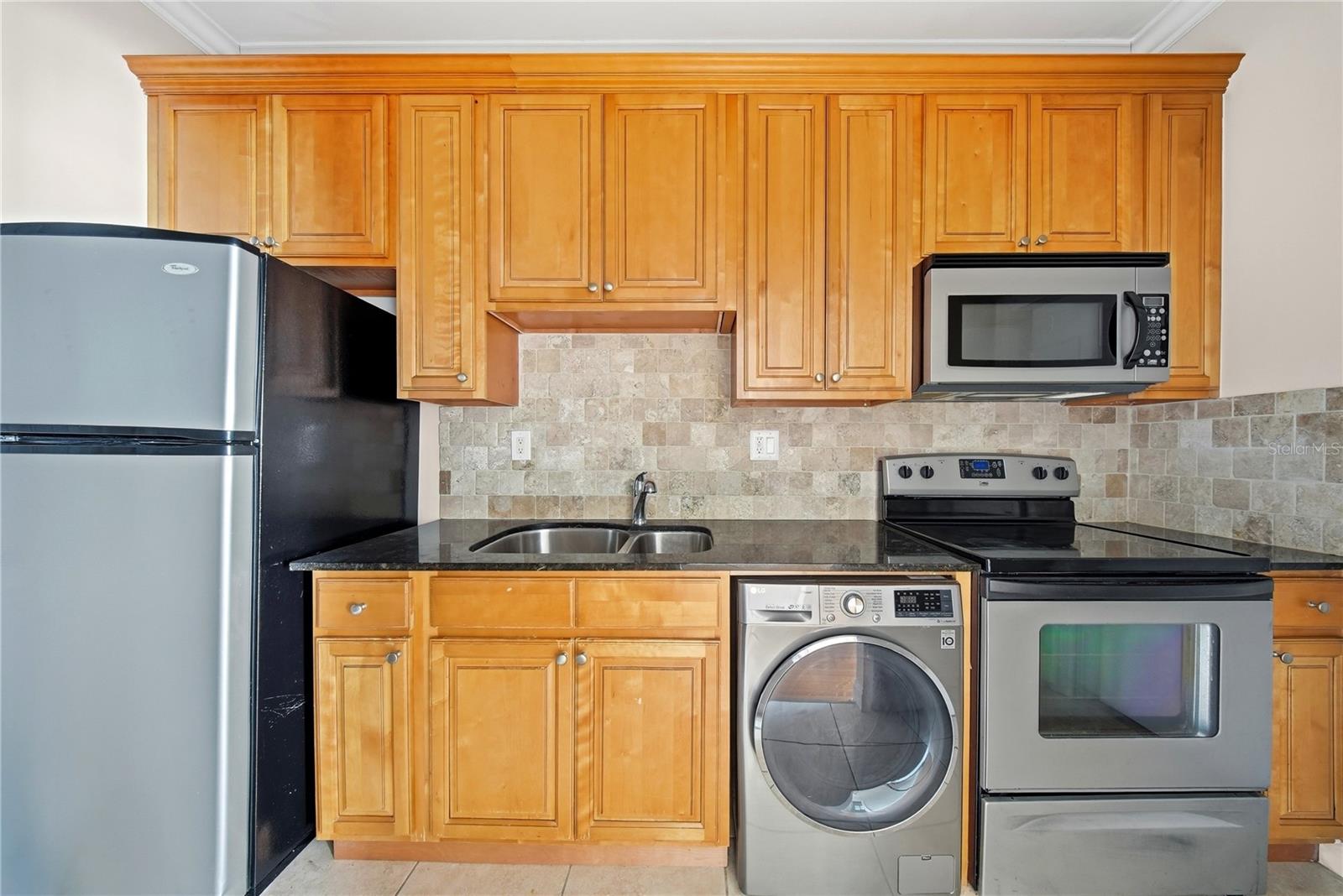 2117 W DEKLE AVE #G1