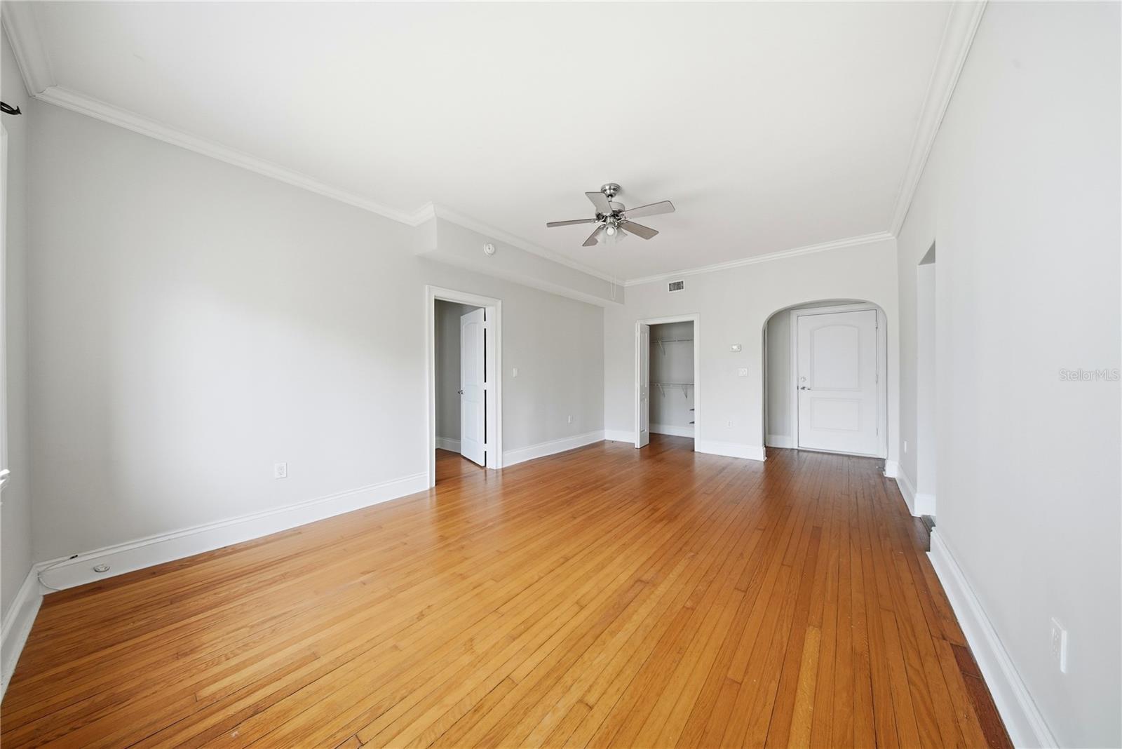 2117 W DEKLE AVE #G1