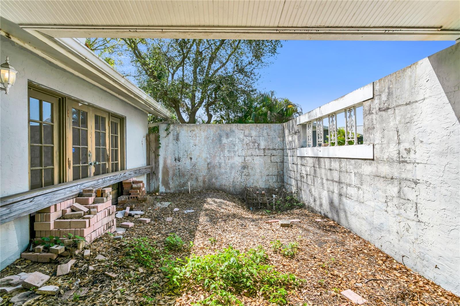 6734 TWELVE OAKS BLVD