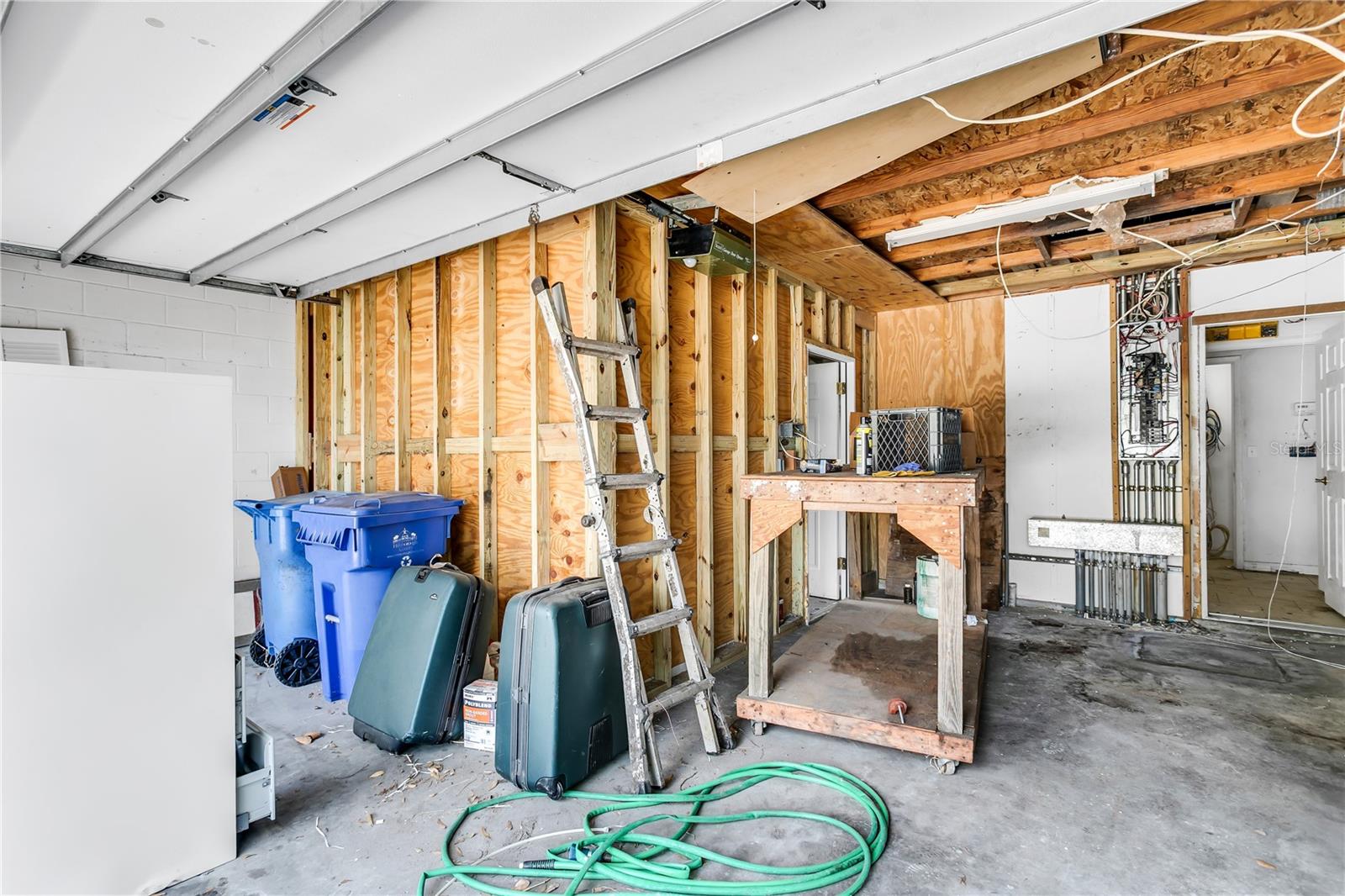 6734 TWELVE OAKS BLVD