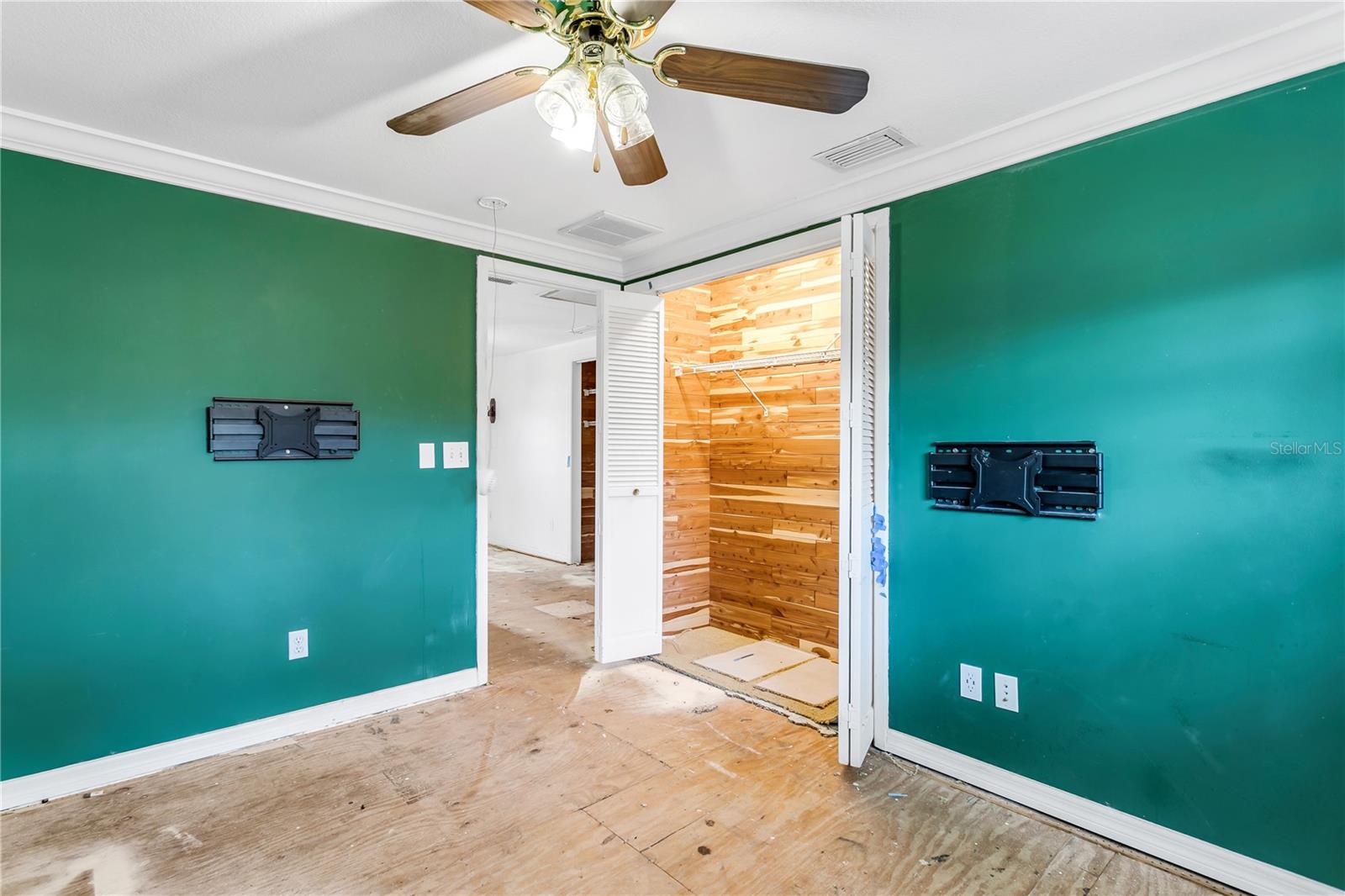 6734 TWELVE OAKS BLVD