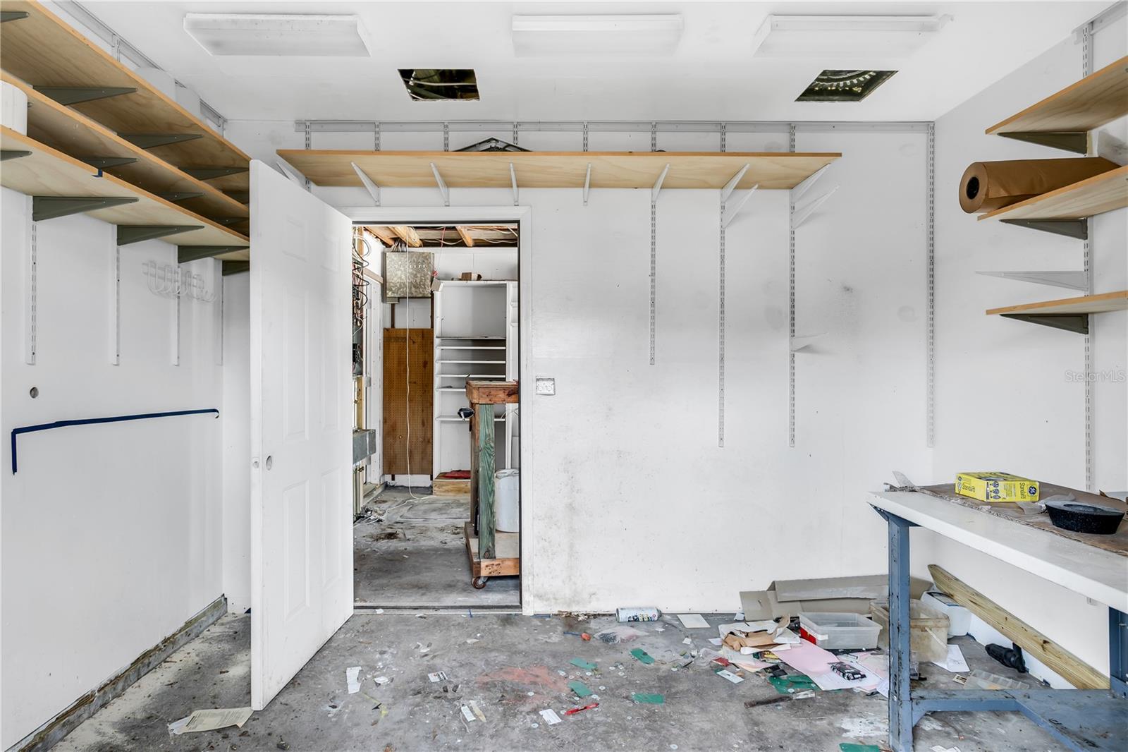 6734 TWELVE OAKS BLVD