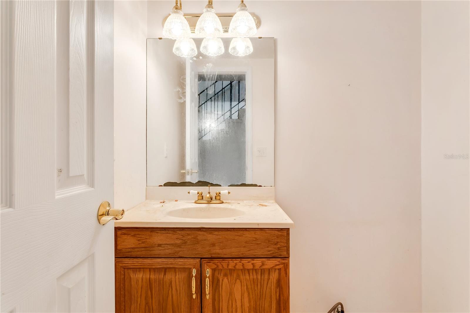 6734 TWELVE OAKS BLVD