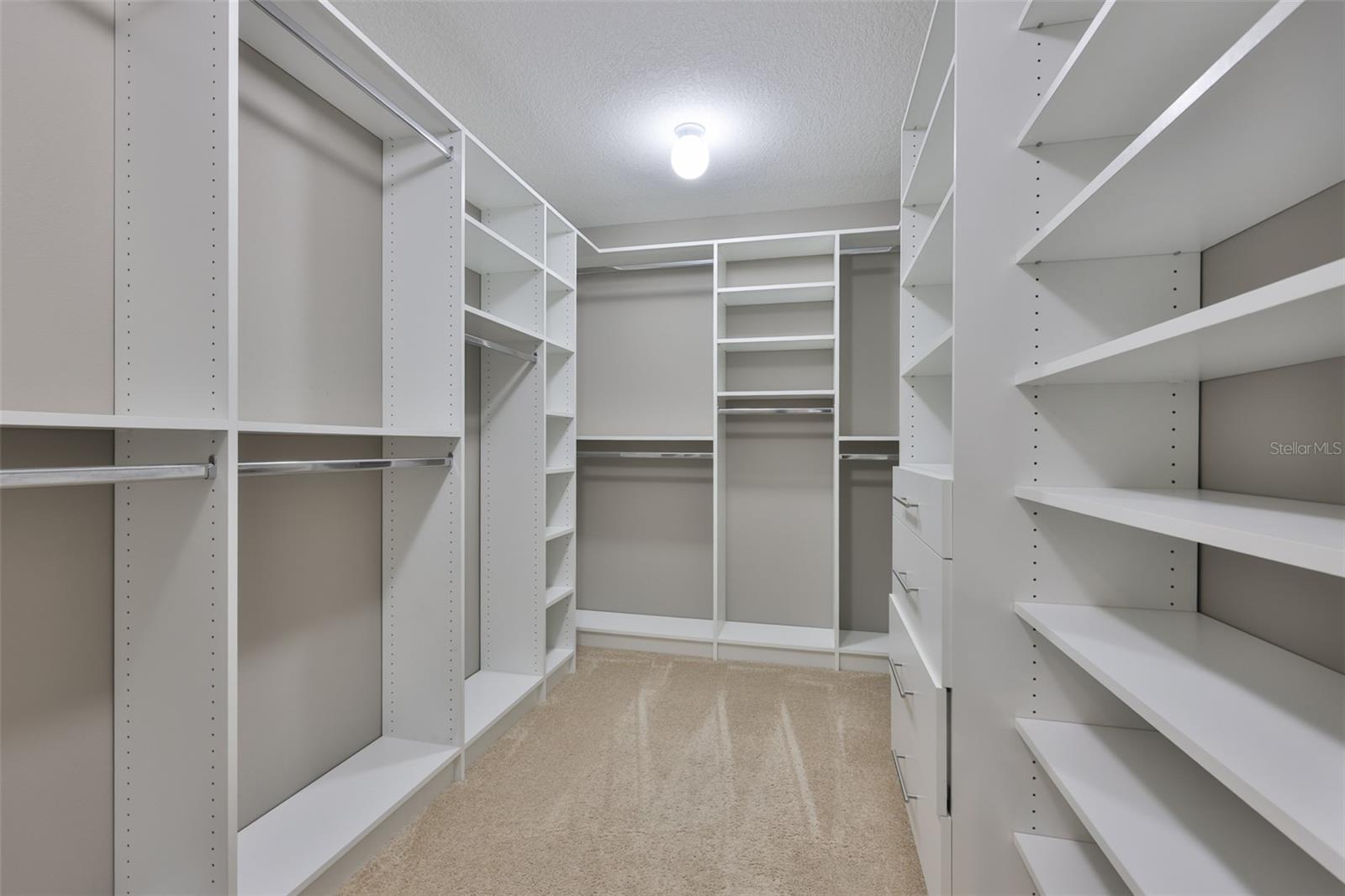 6330 LANTERN VIEW PL