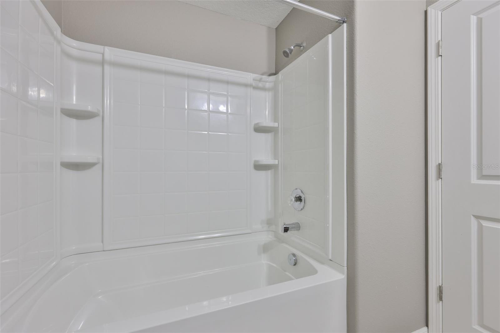 6330 LANTERN VIEW PL