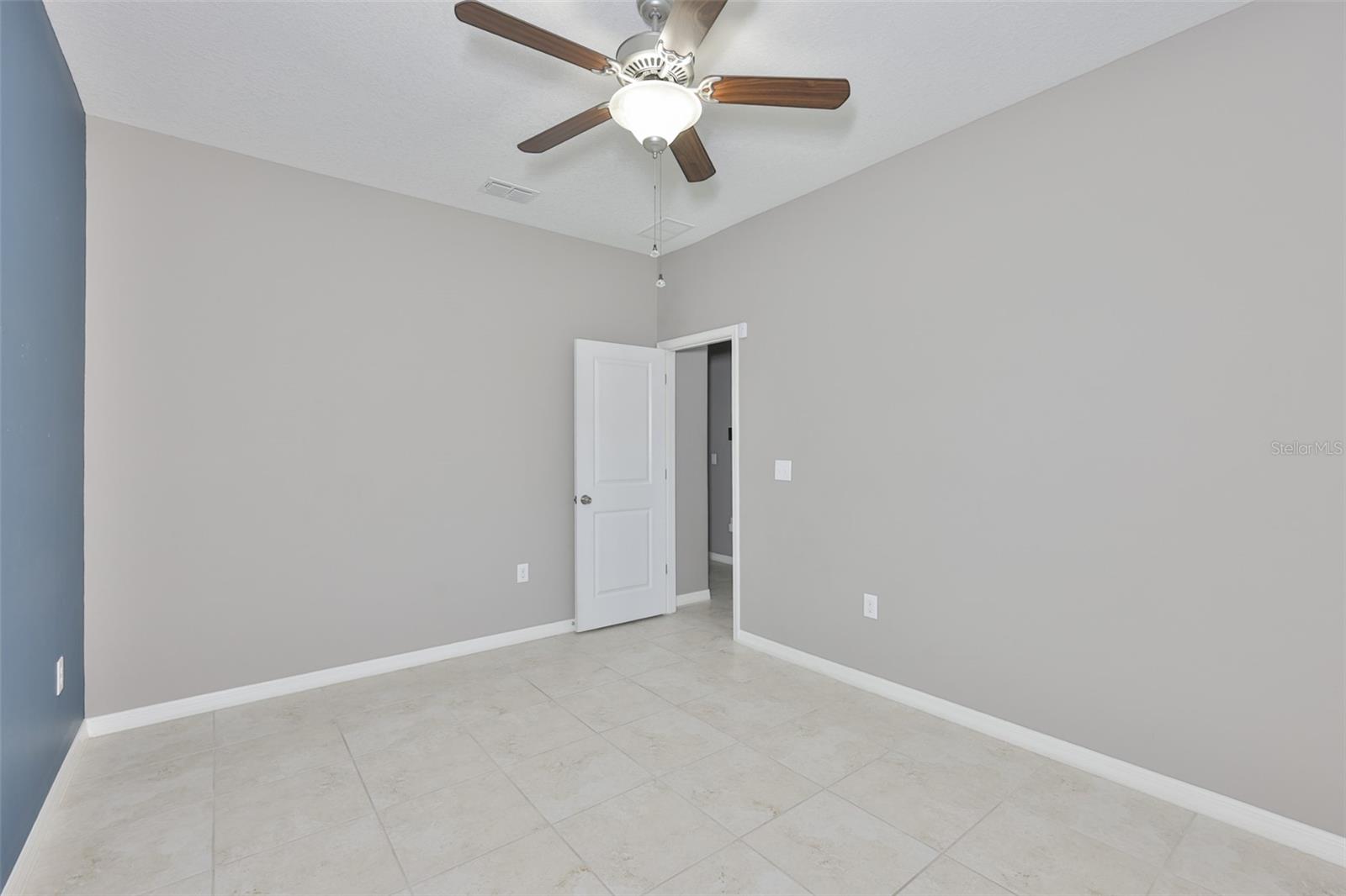 6330 LANTERN VIEW PL