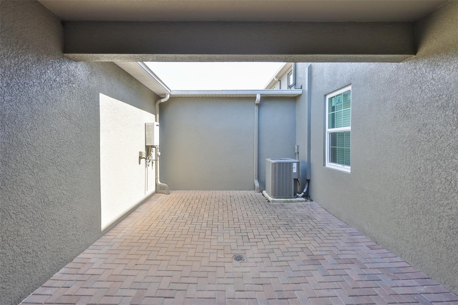 6330 LANTERN VIEW PL