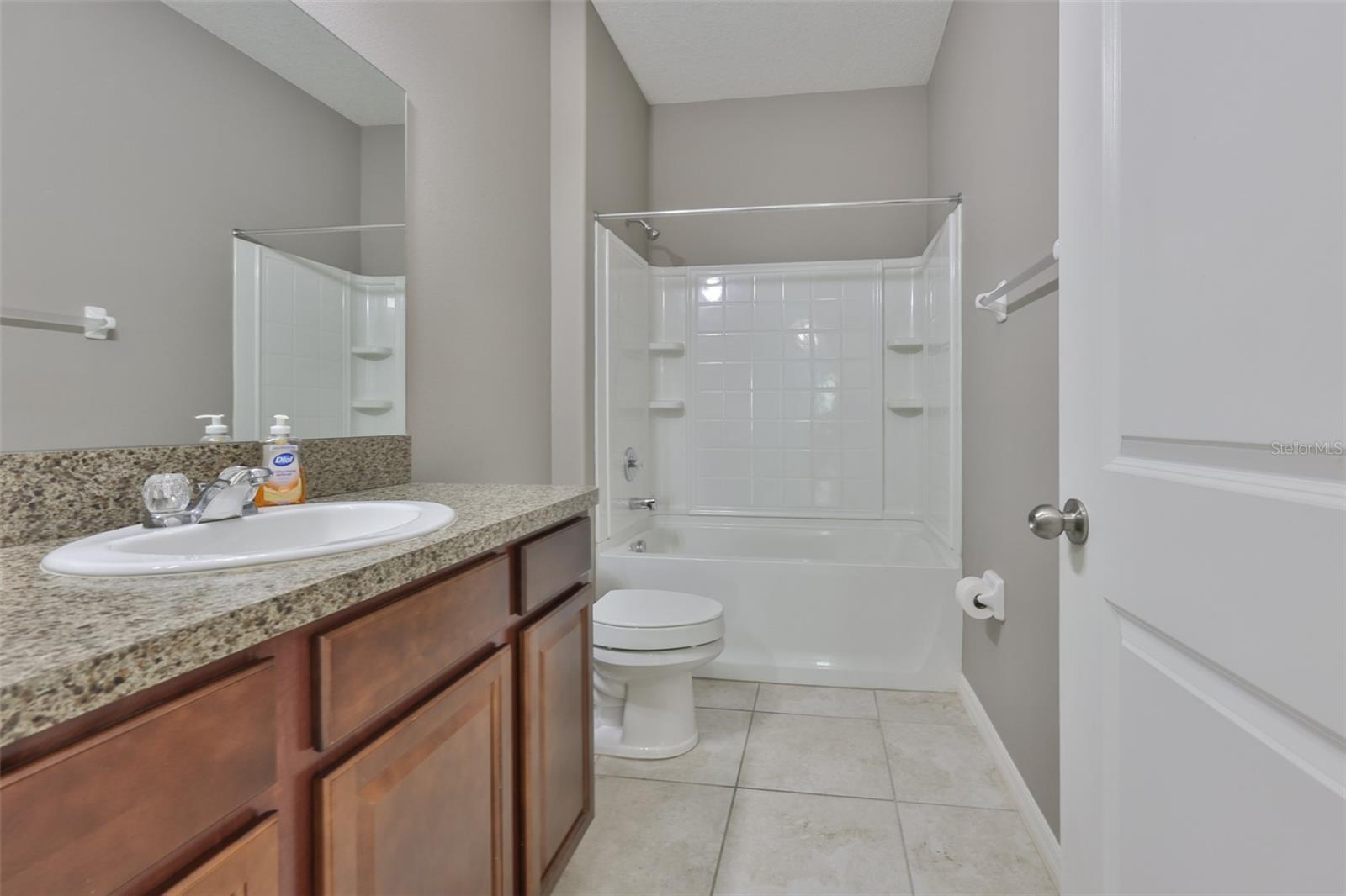 6330 LANTERN VIEW PL