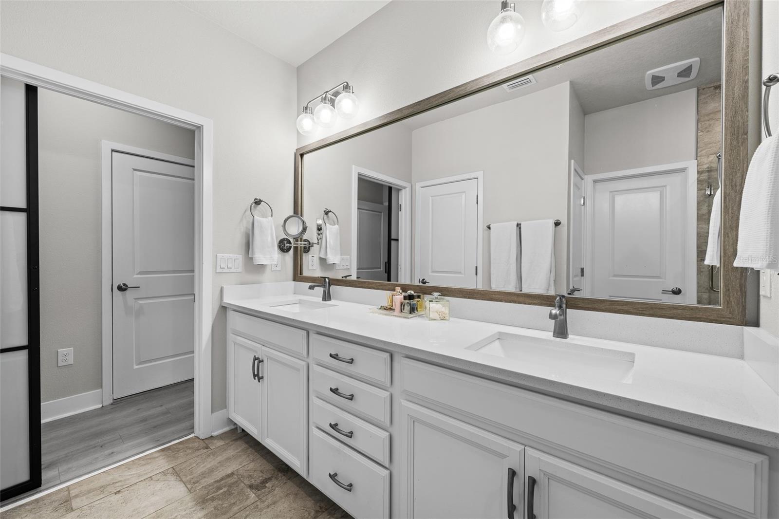 2511 N GRADY AVE #19