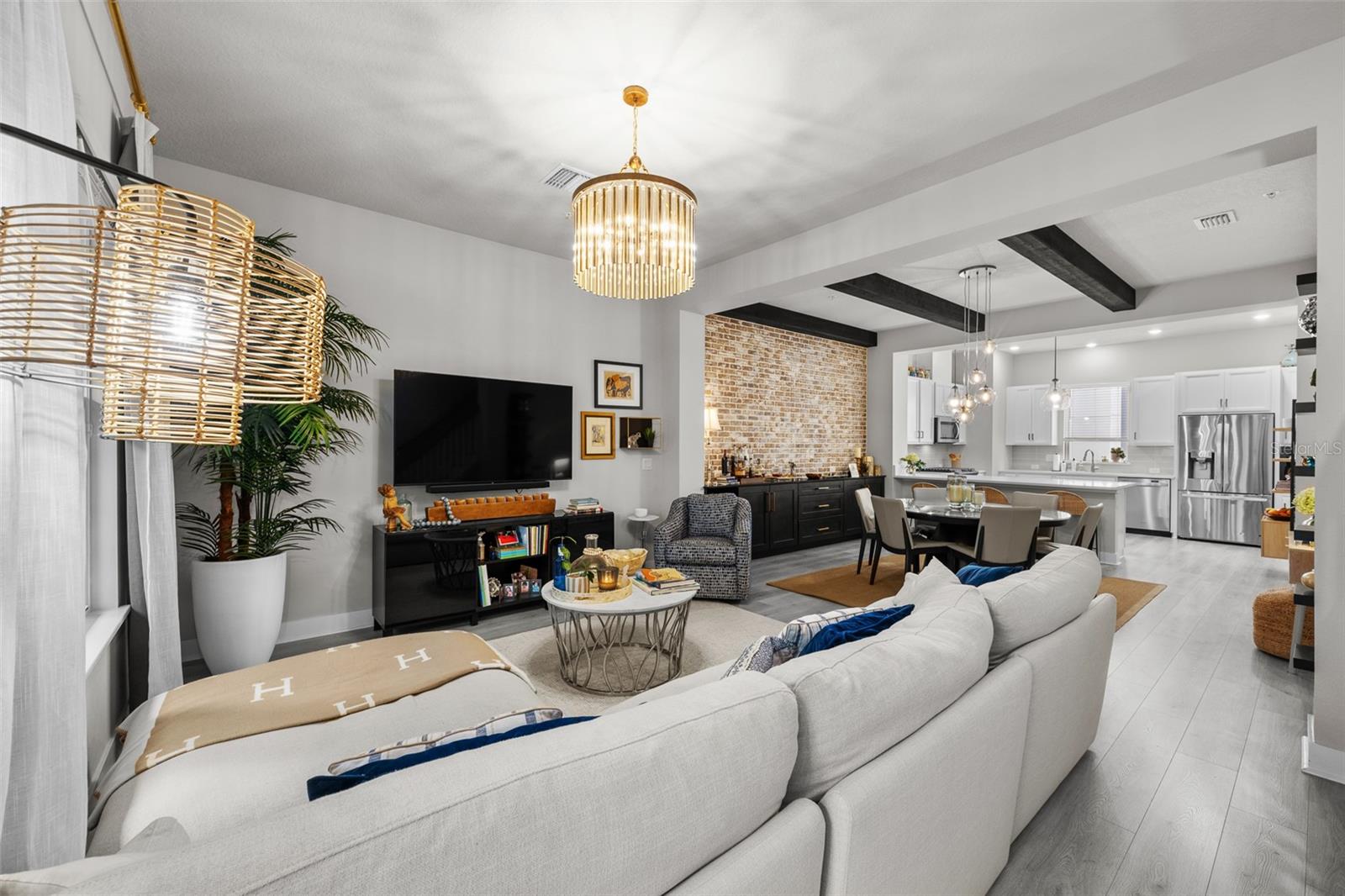 2511 N GRADY AVE #19