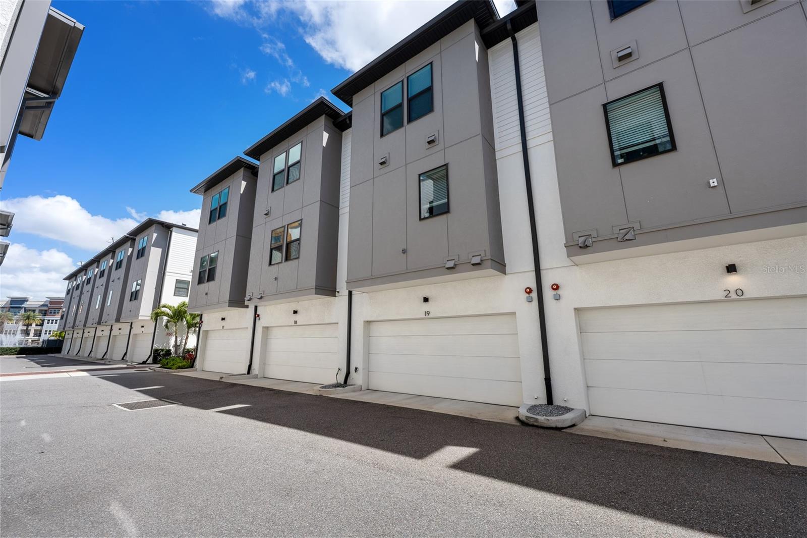 2511 N GRADY AVE #19