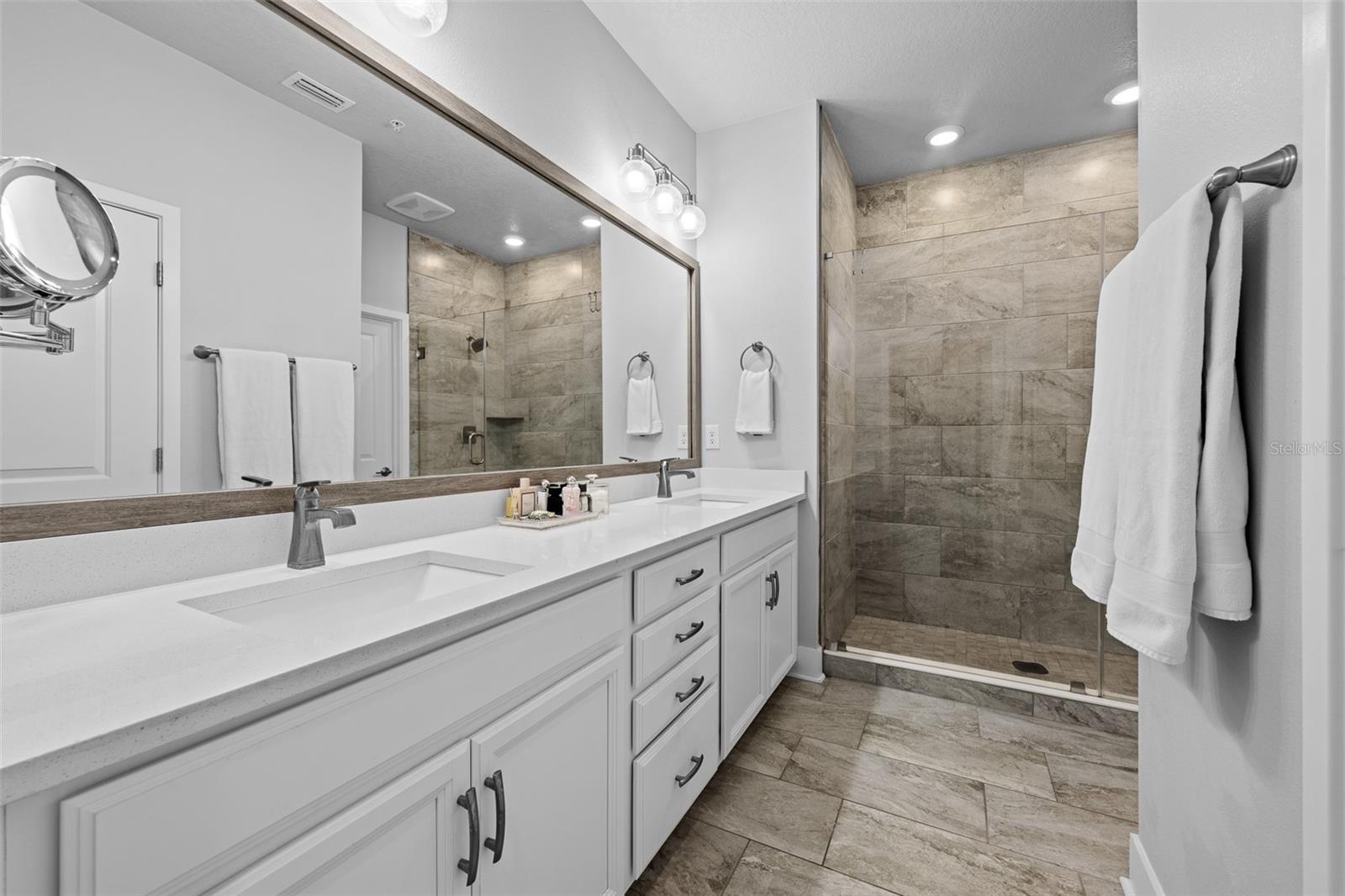 2511 N GRADY AVE #19