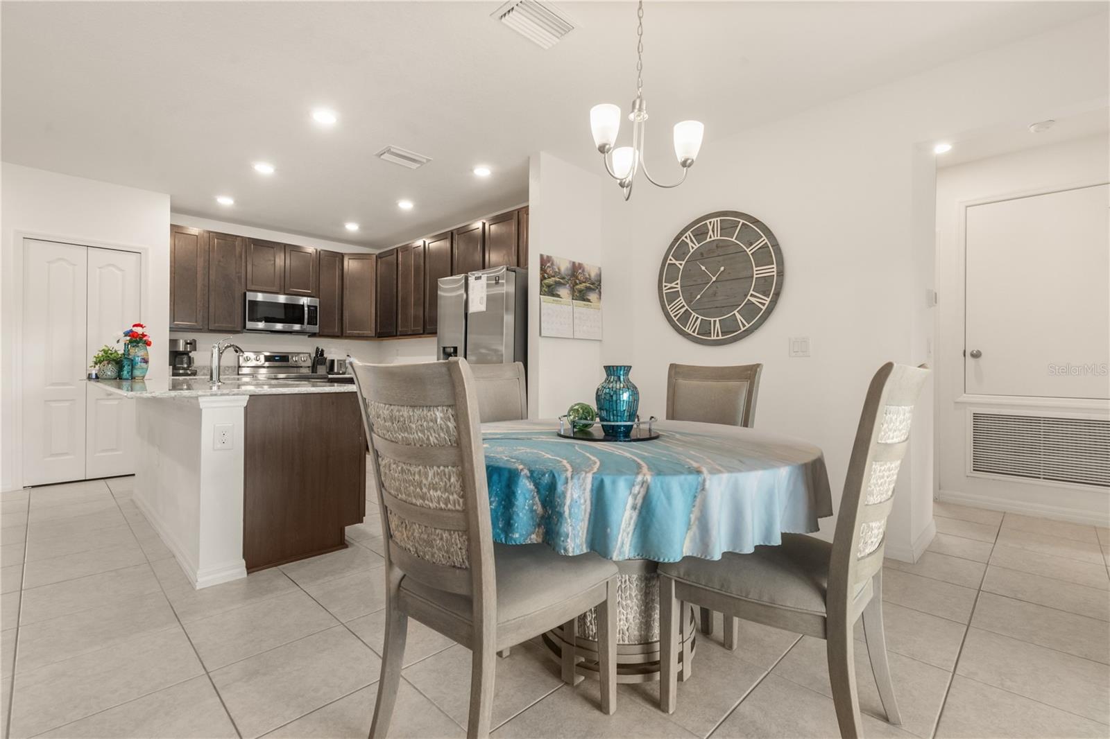 6426 GRAPEWOOD RD
