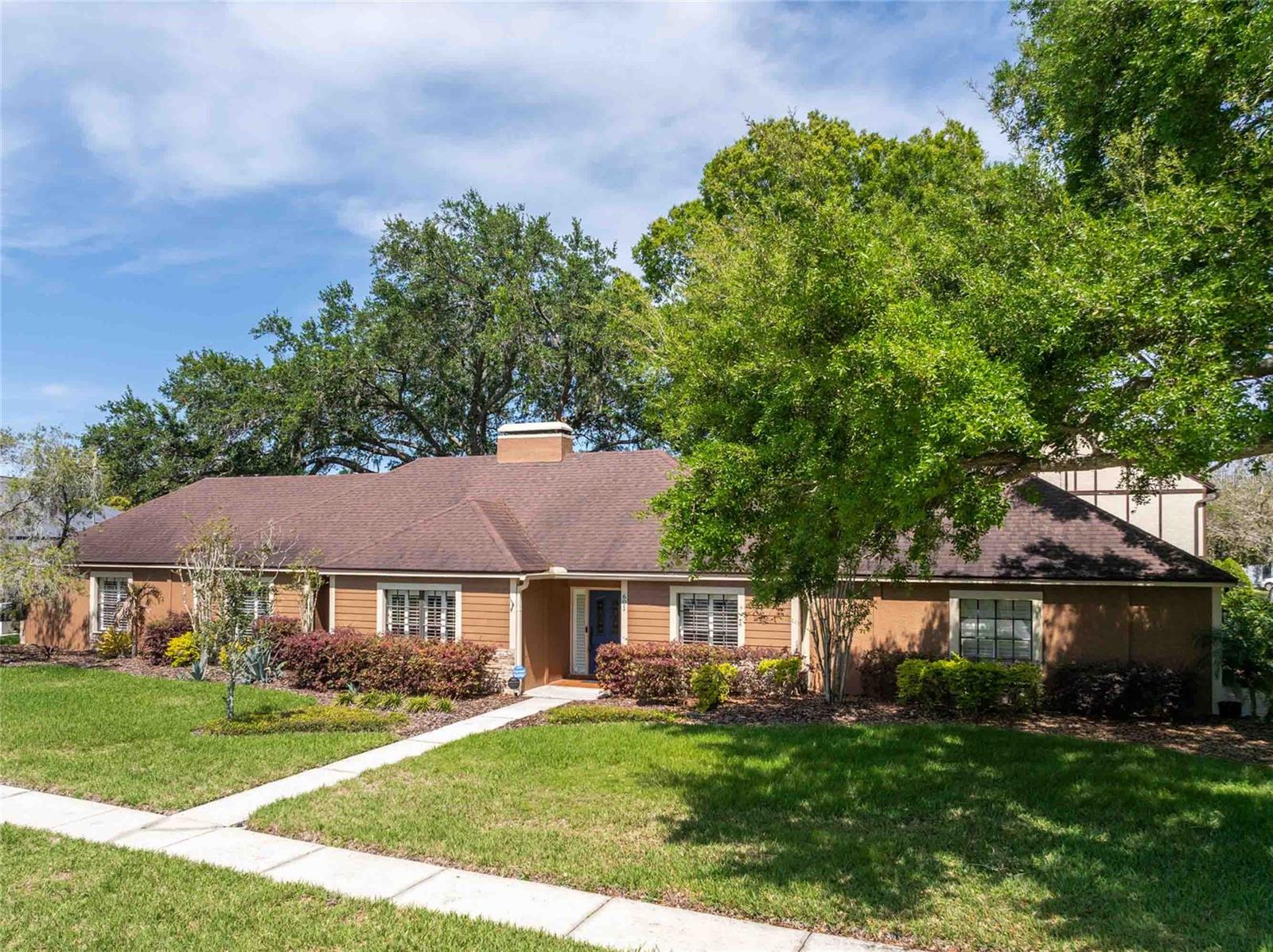 601 COLEBROOK CT