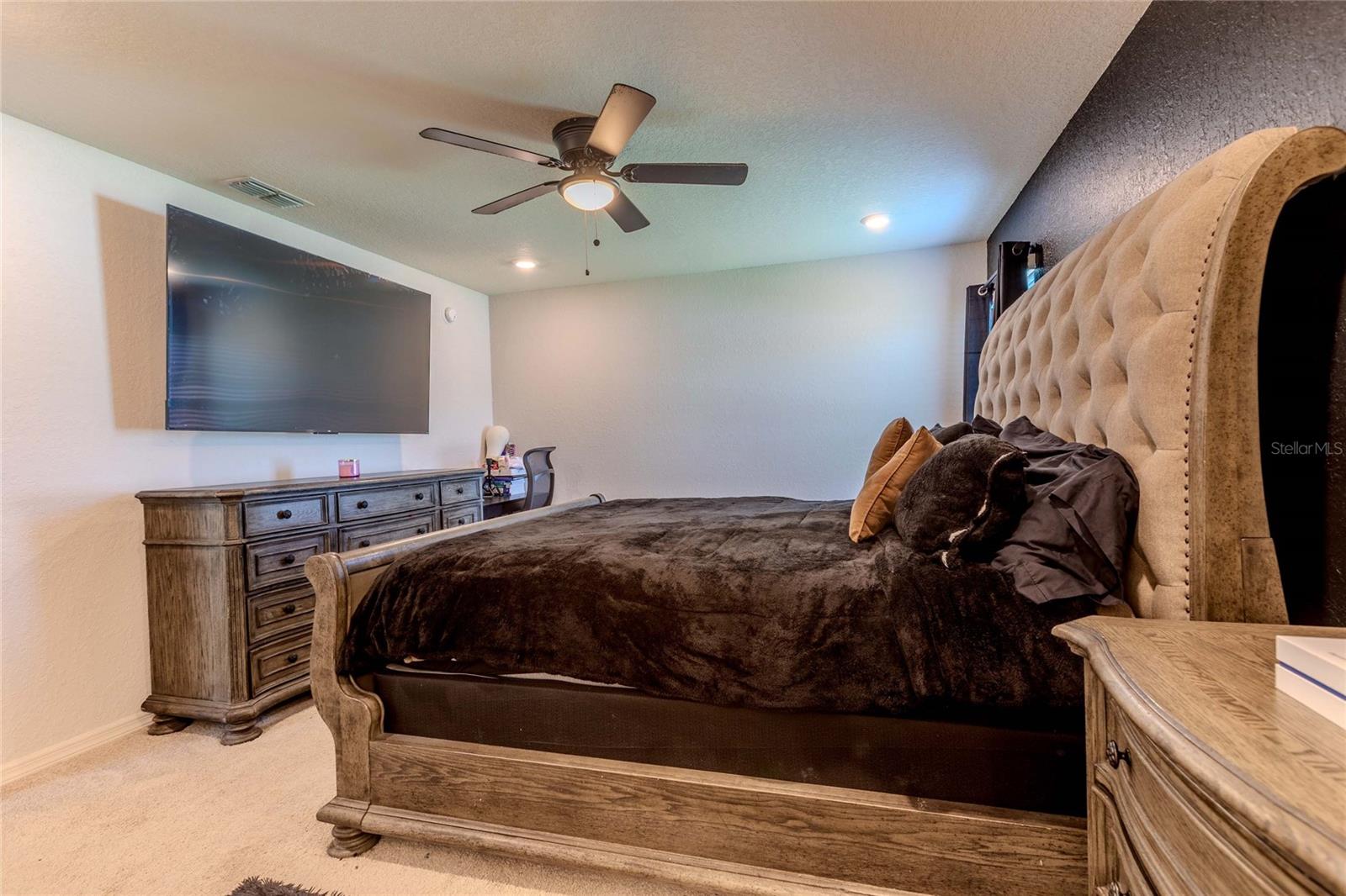 6896 PEBBLEBROOKE WAY