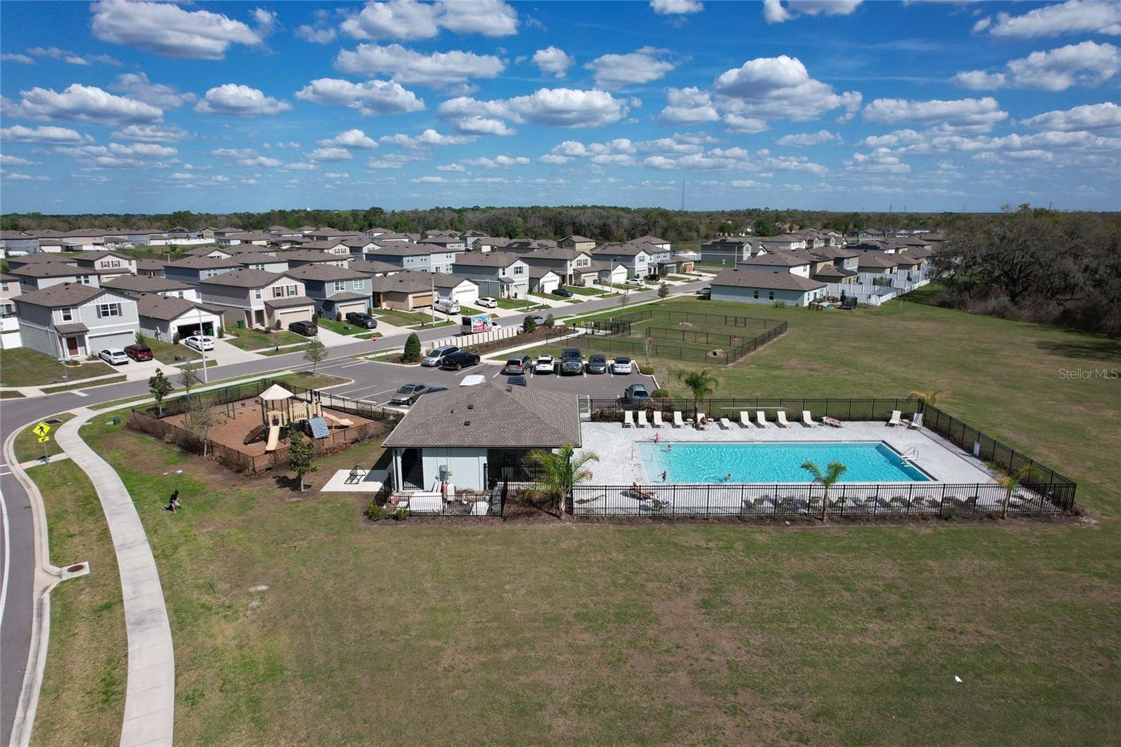 6896 PEBBLEBROOKE WAY