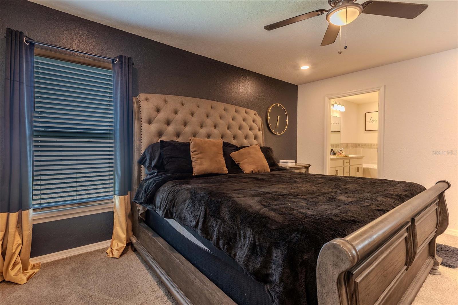 6896 PEBBLEBROOKE WAY